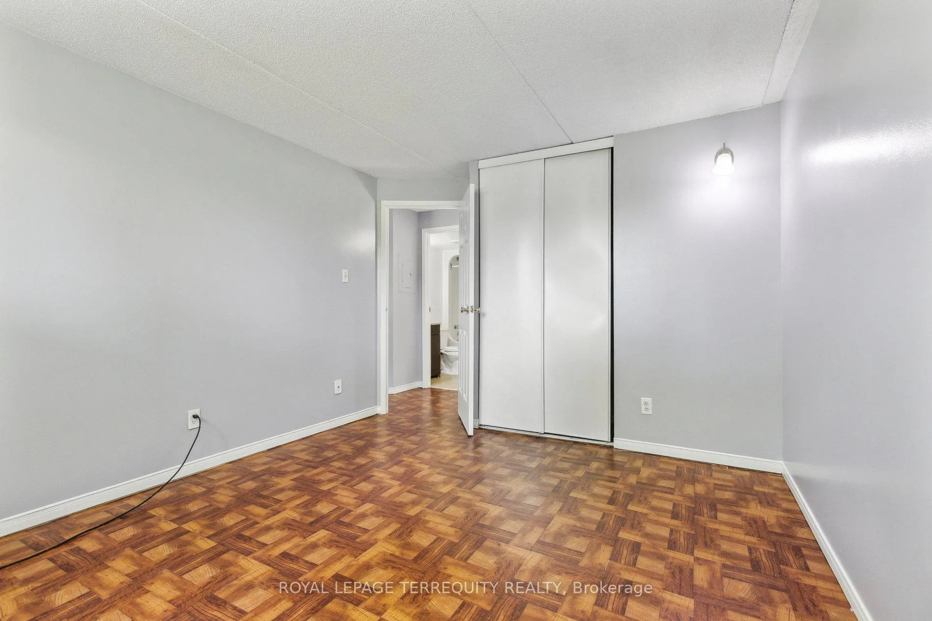 Photo 15 of Unit 1, 321 Northlake Drive, Waterloo — HOMEH