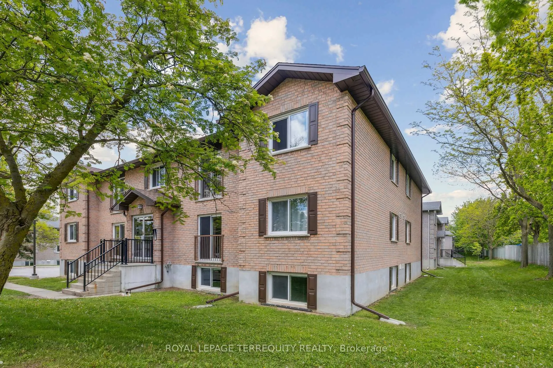 Photo 18 of Unit 1, 321 Northlake Drive, Waterloo — HOMEH