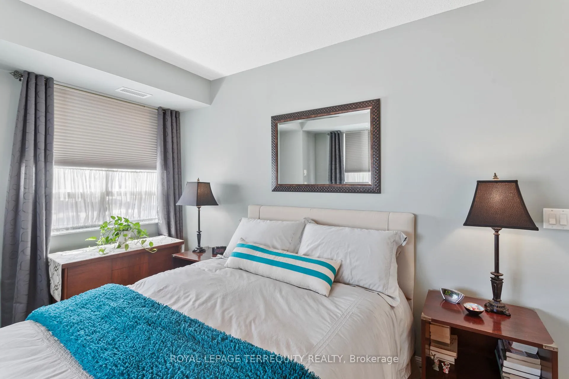 Photo 20 of Unit 201, 1801 Bayview Avenue, Toronto, Leaside — HOMEH