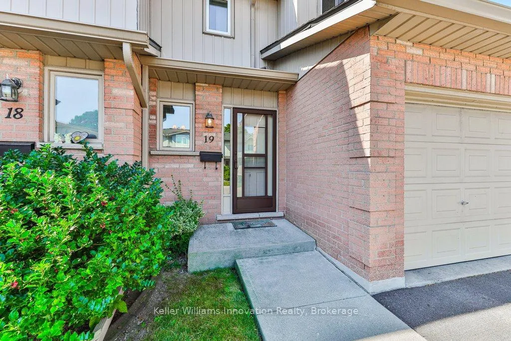 Photo 2 of Unit 19, 1675 Upper Gage Avenue, Hamilton, Broughton — HOMEH