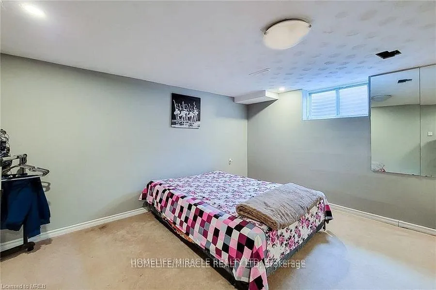 Photo 24 of 62 Riverdale Drive, Hamilton, Riverdale — HOMEH