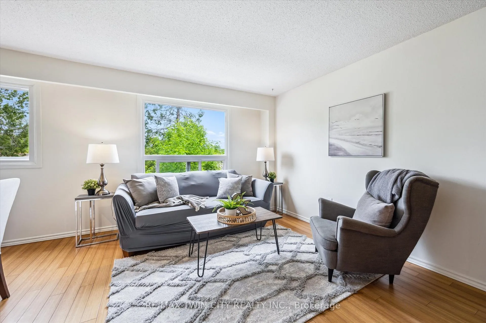 Photo 7 of 223 Pioneer Drive, Kitchener — HOMEH