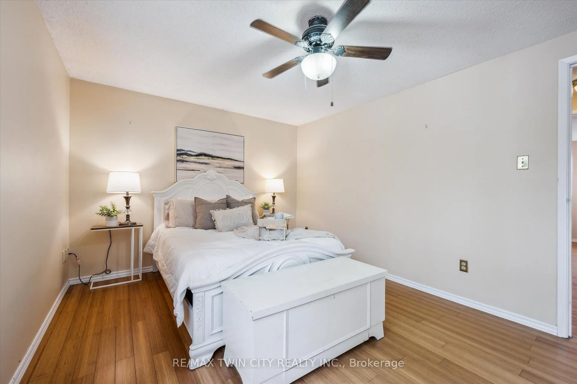 Photo 17 of 223 Pioneer Drive, Kitchener — HOMEH