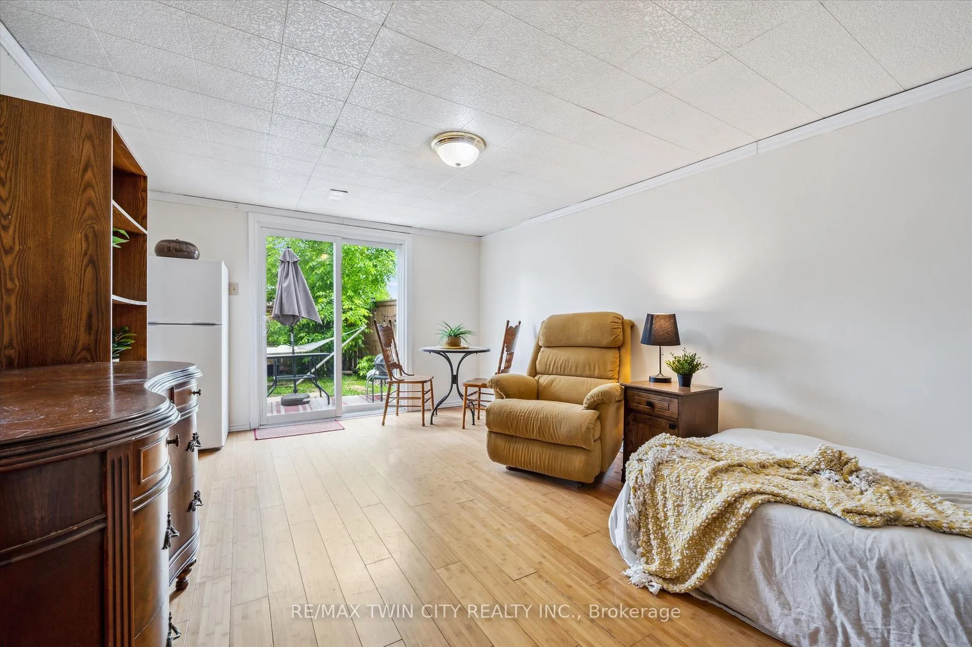 Photo 25 of 223 Pioneer Drive, Kitchener — HOMEH