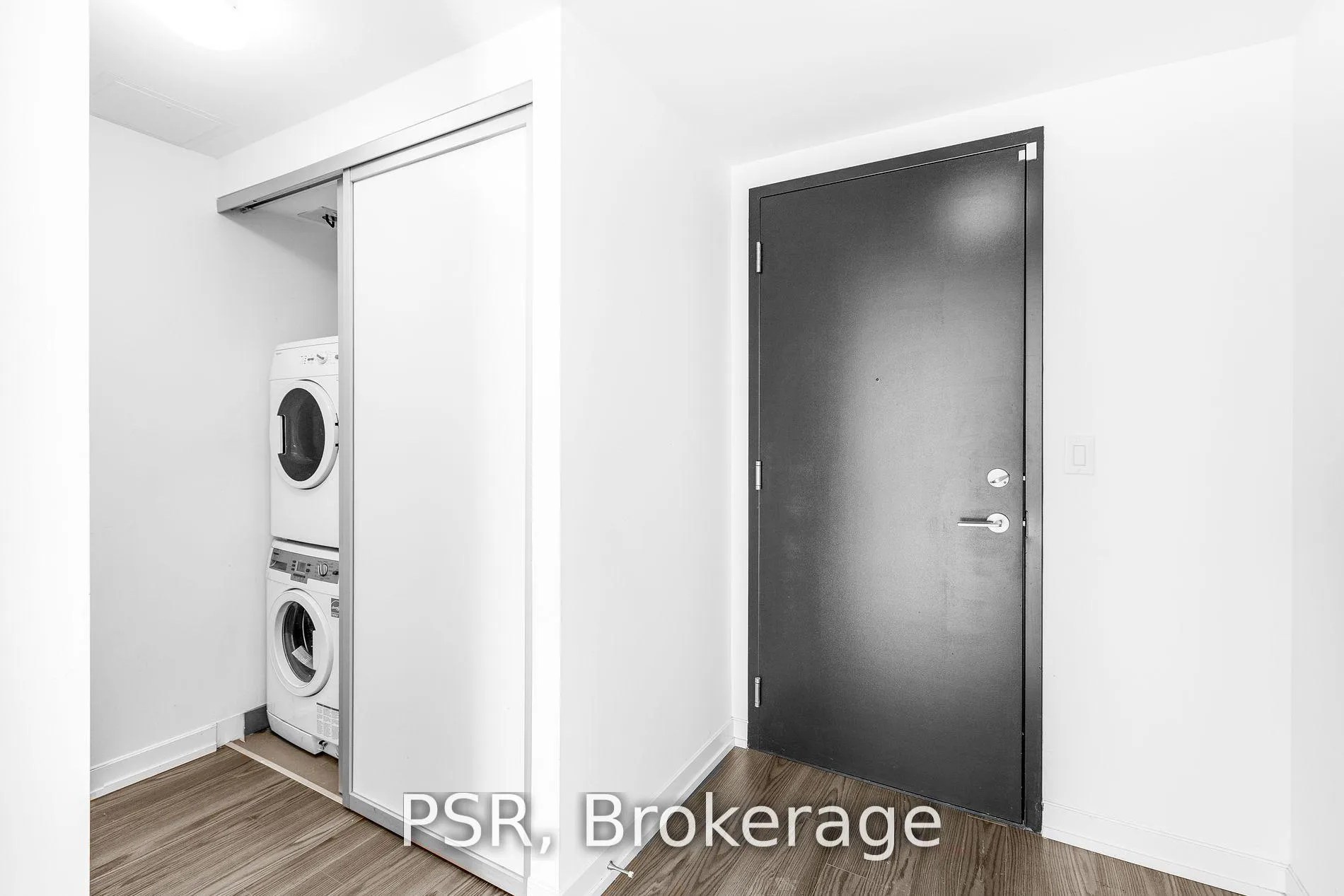 Photo 11 of Unit 304, 377 Madison Avenue, Toronto, Casa Loma — HOMEH