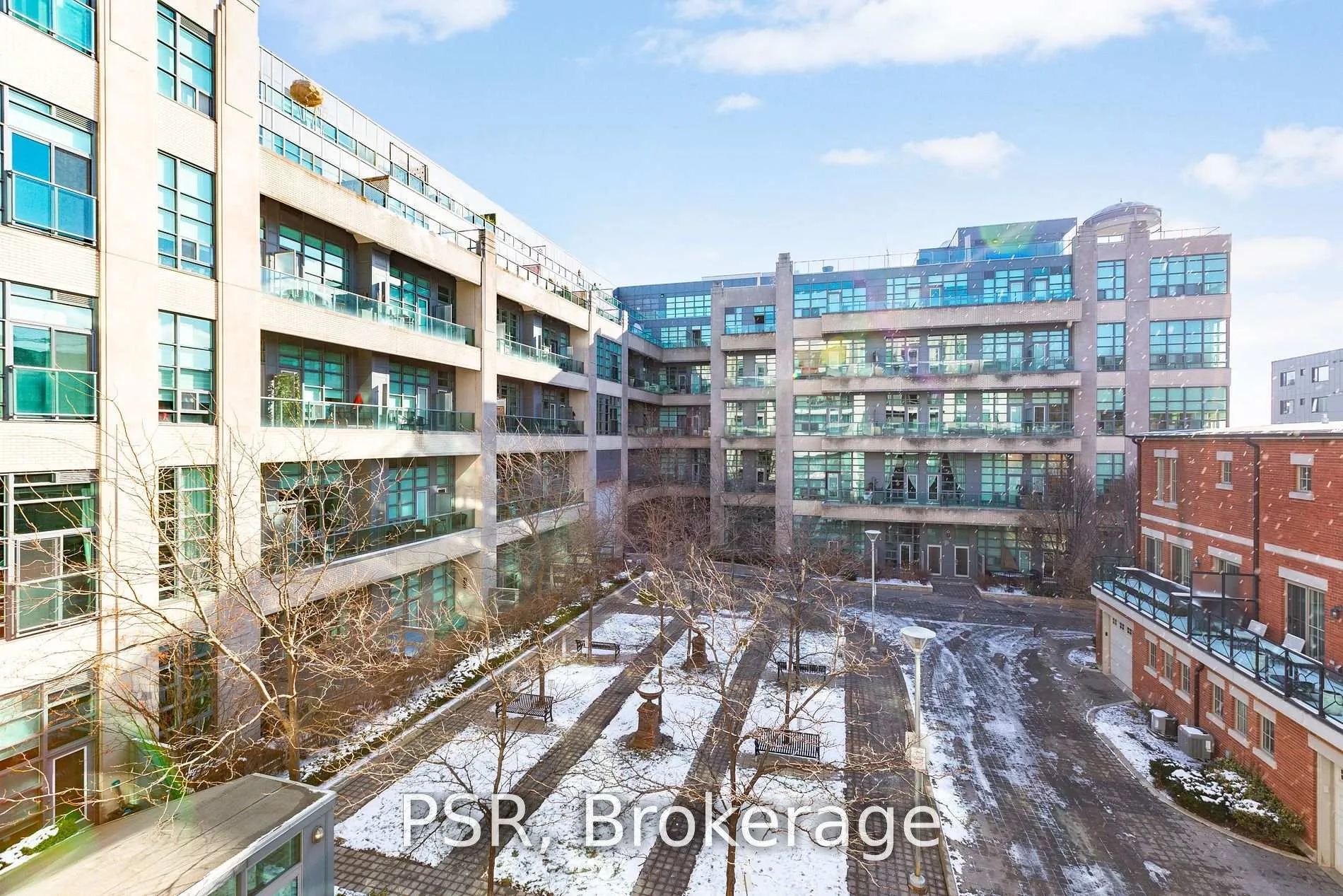 Photo 14 of Unit 304, 377 Madison Avenue, Toronto, Casa Loma — HOMEH