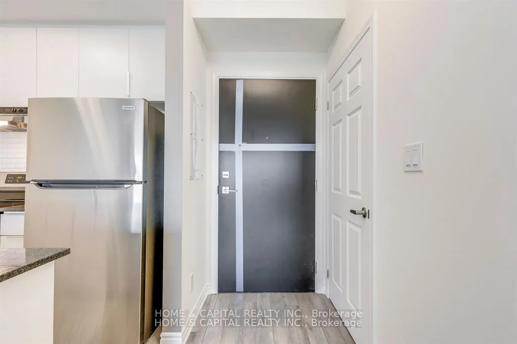 Photo 9 of Unit 326, 200 Lagerfeld Drive, Brampton, Northwest Brampton — HOMEH