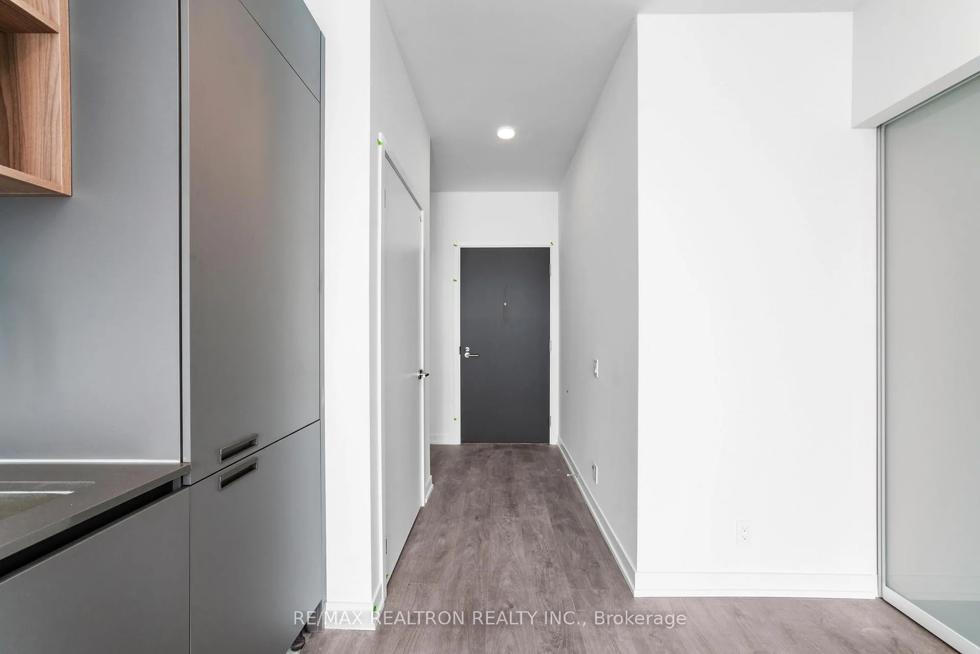 Photo 5 of Unit 2708, 39 Mary Street, Barrie, City Centre — HOMEH