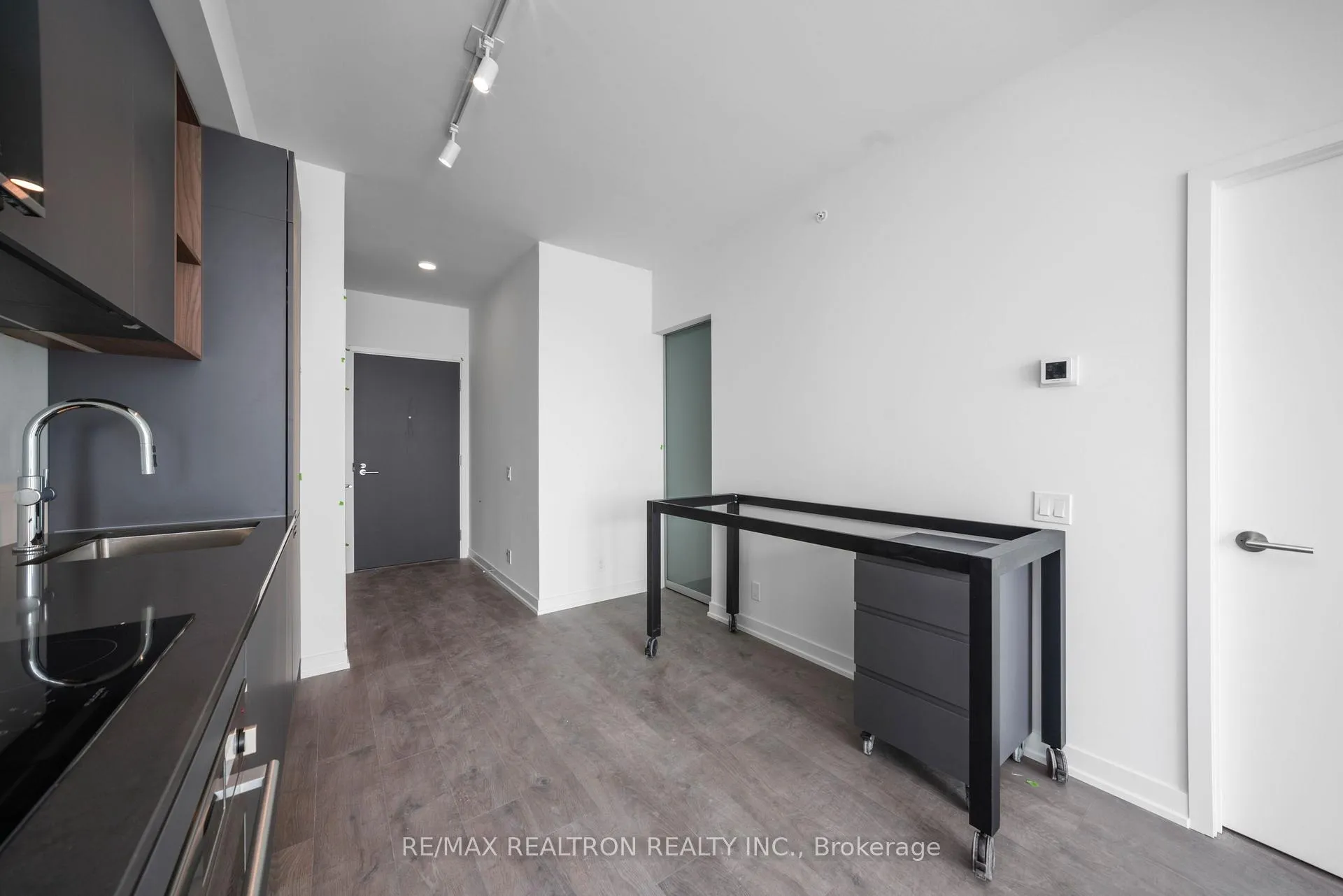 Photo 14 of Unit 2708, 39 Mary Street, Barrie, City Centre — HOMEH