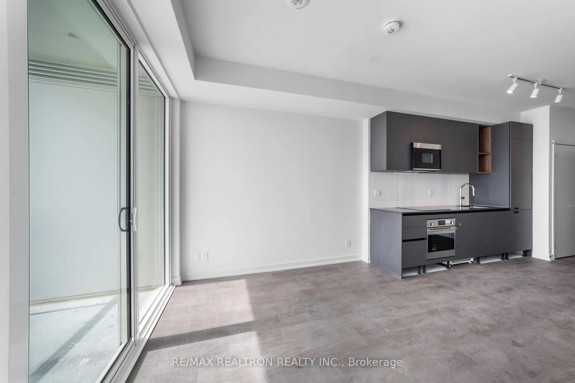 Photo 20 of Unit 2708, 39 Mary Street, Barrie, City Centre — HOMEH