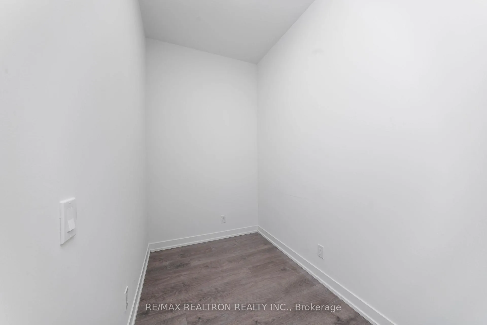 Photo 23 of Unit 2708, 39 Mary Street, Barrie, City Centre — HOMEH