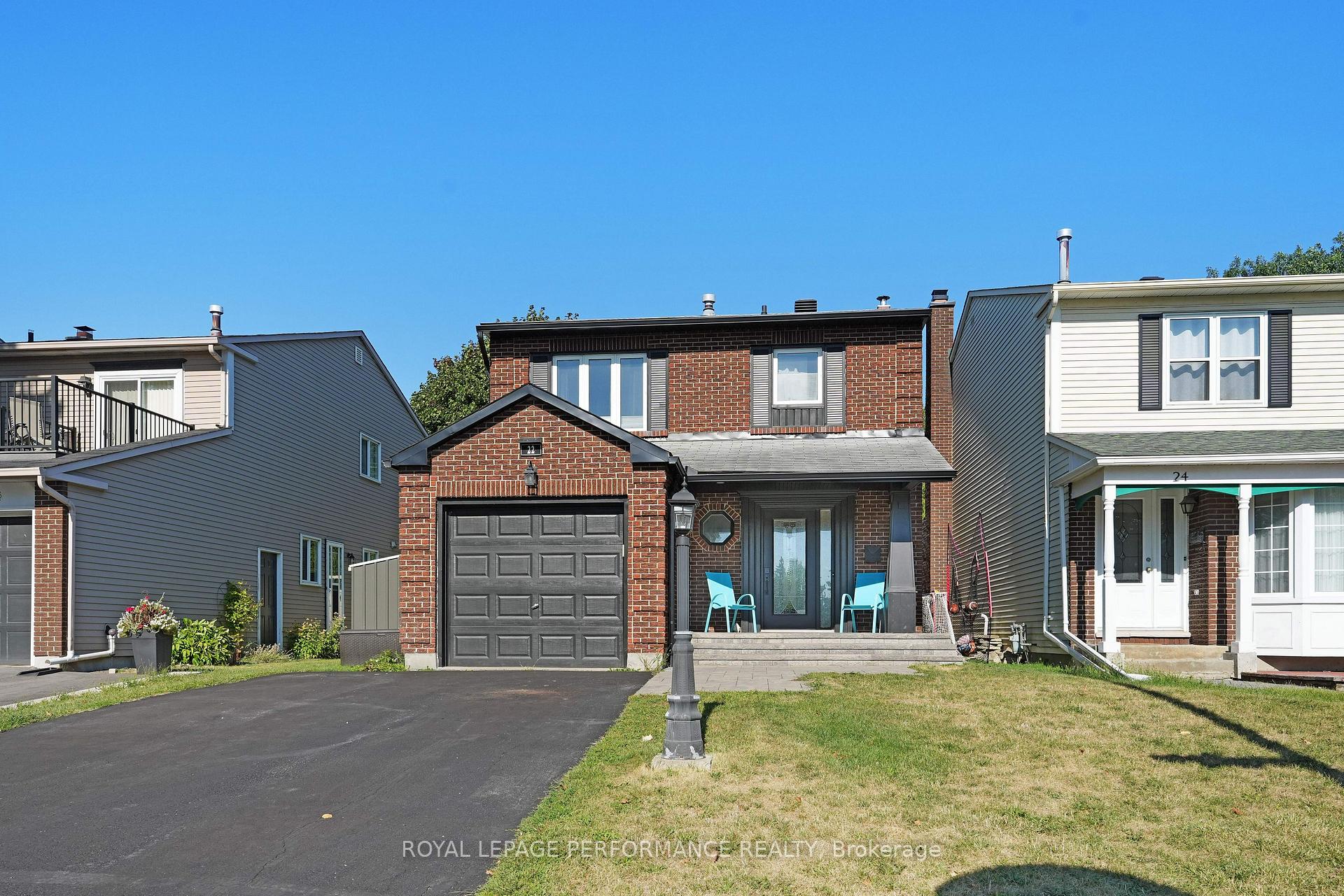 Photo 3 of 22 Otten Drive, Ottawa, Barrhaven - Pheasant Run — HOMEH