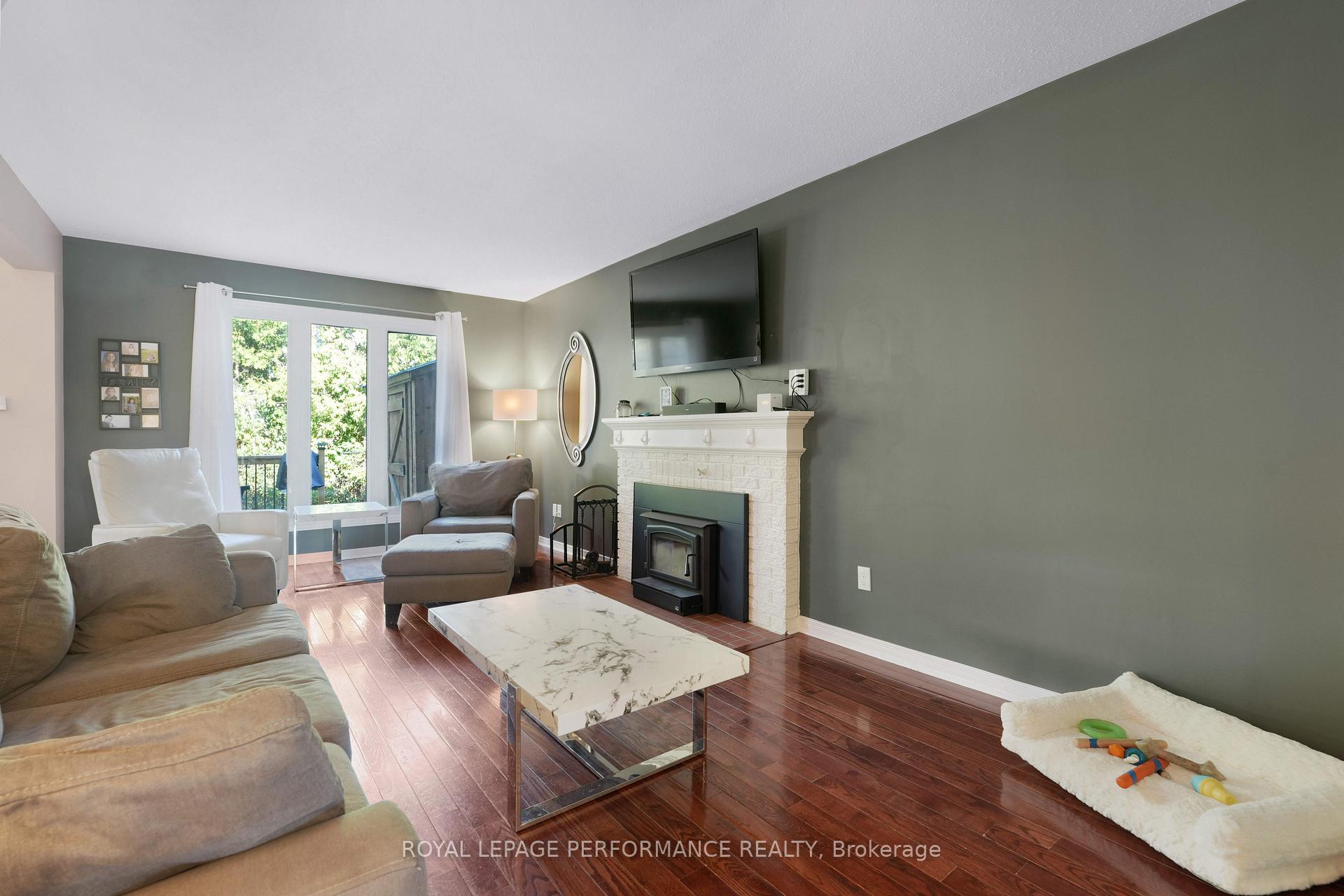 Photo 14 of 22 Otten Drive, Ottawa, Barrhaven - Pheasant Run — HOMEH