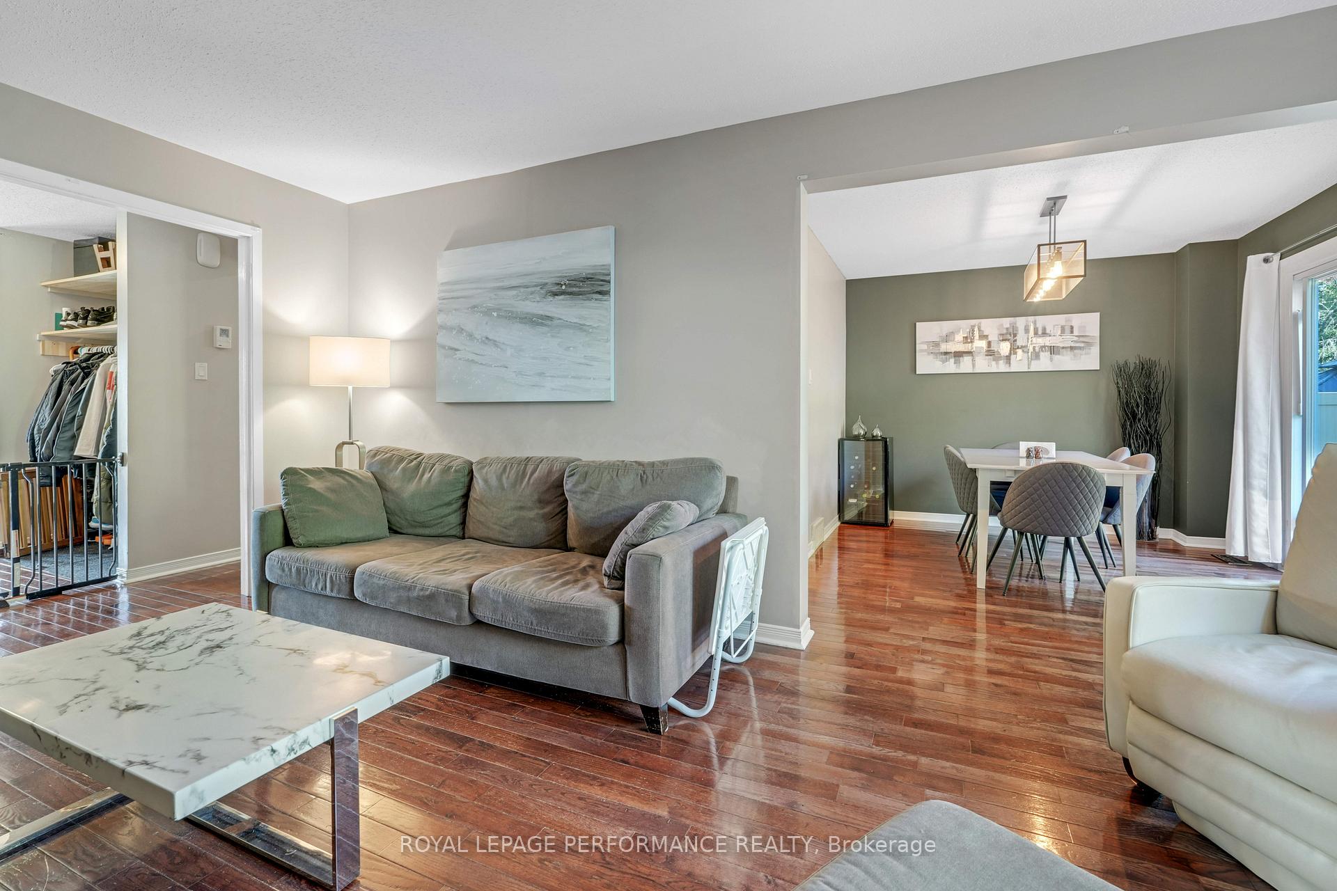 Photo 16 of 22 Otten Drive, Ottawa, Barrhaven - Pheasant Run — HOMEH