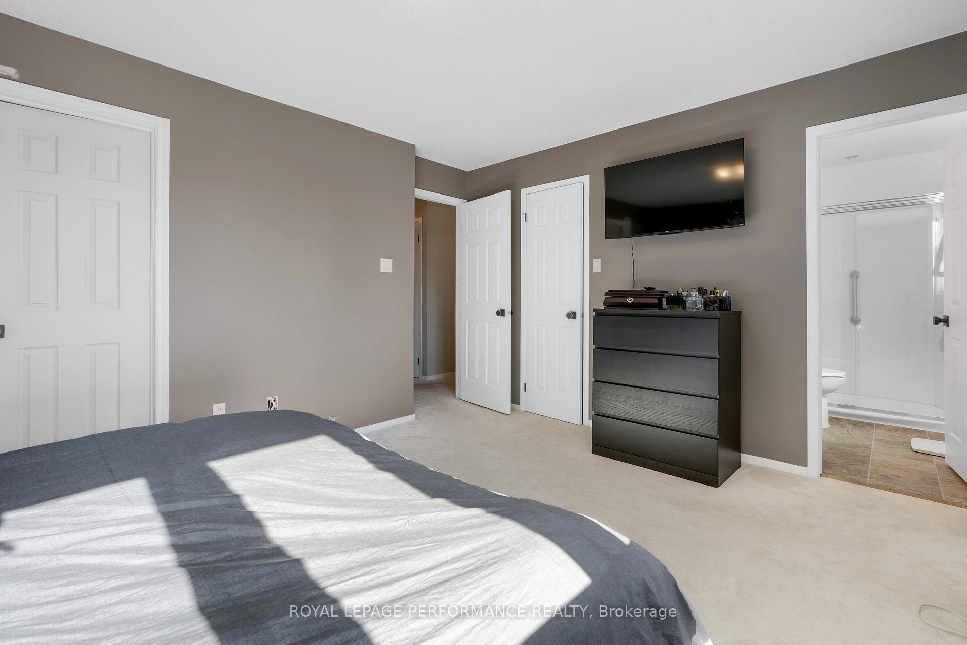 Photo 20 of 22 Otten Drive, Ottawa, Barrhaven - Pheasant Run — HOMEH