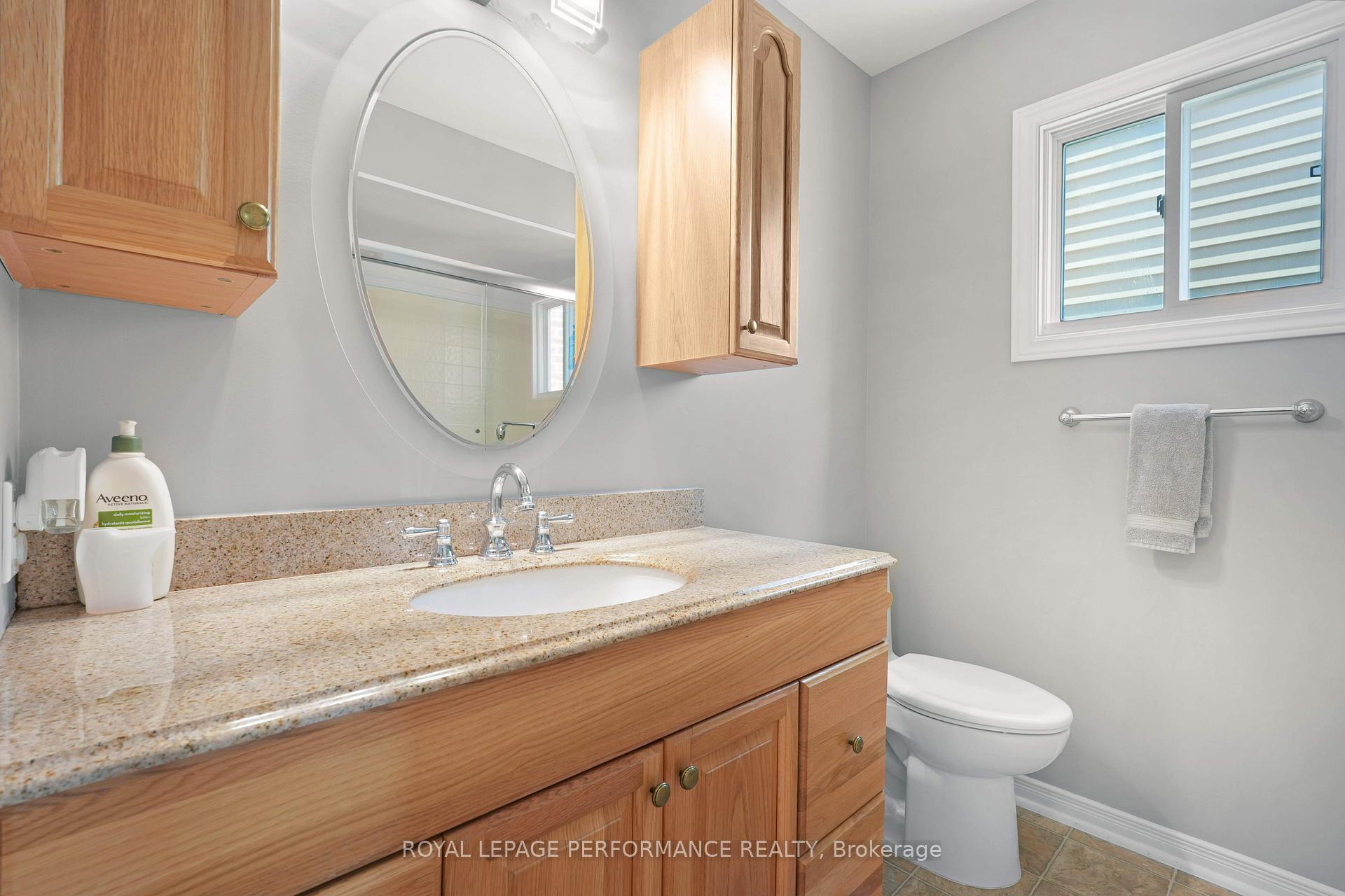 Photo 28 of 22 Otten Drive, Ottawa, Barrhaven - Pheasant Run — HOMEH