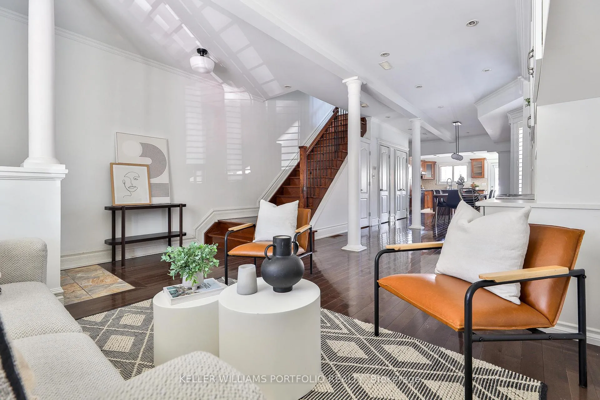 Photo 5 of 38 Rutland Street, Toronto, Weston-Pellam Park — HOMEH