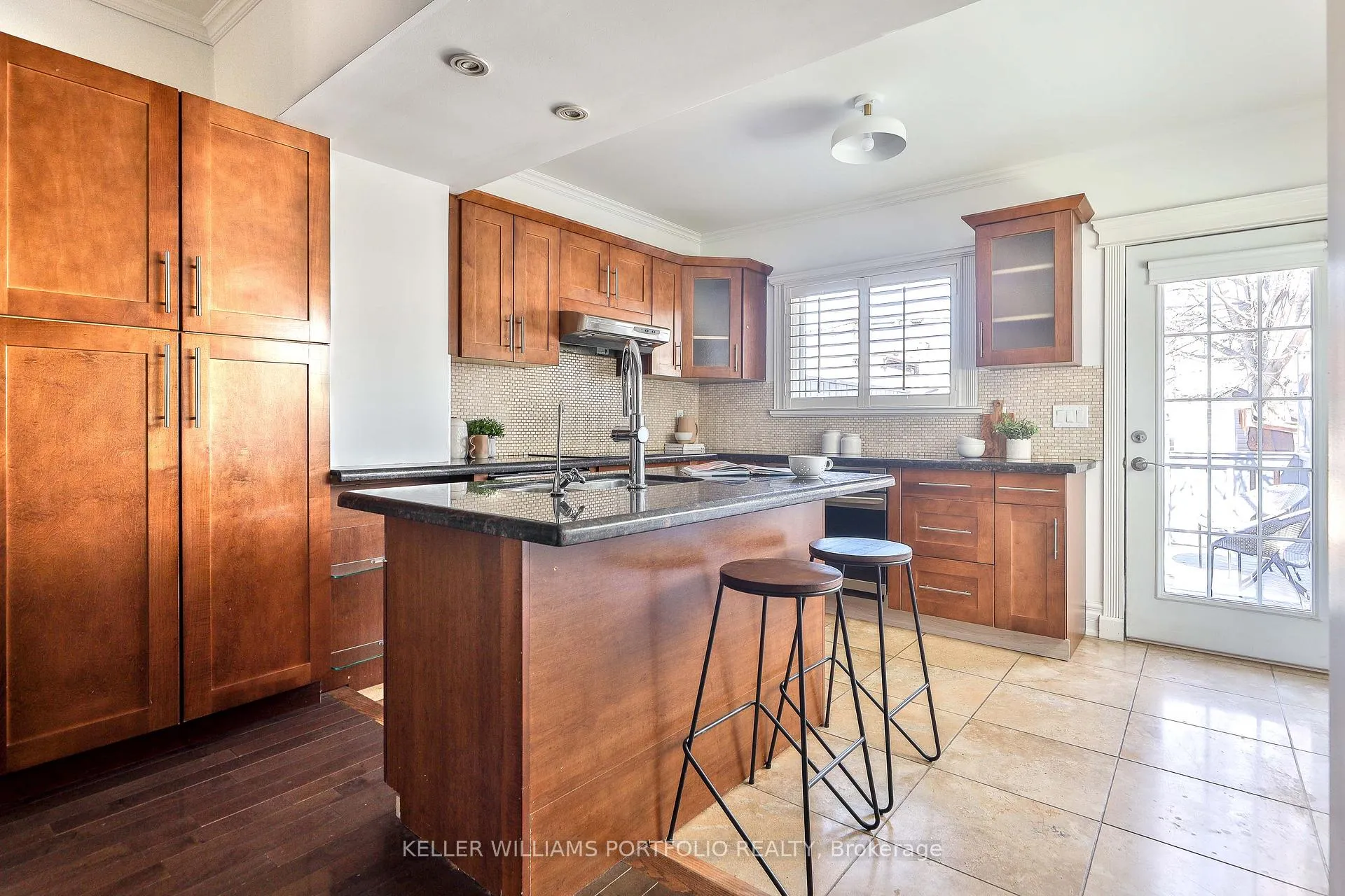 Photo 8 of 38 Rutland Street, Toronto, Weston-Pellam Park — HOMEH