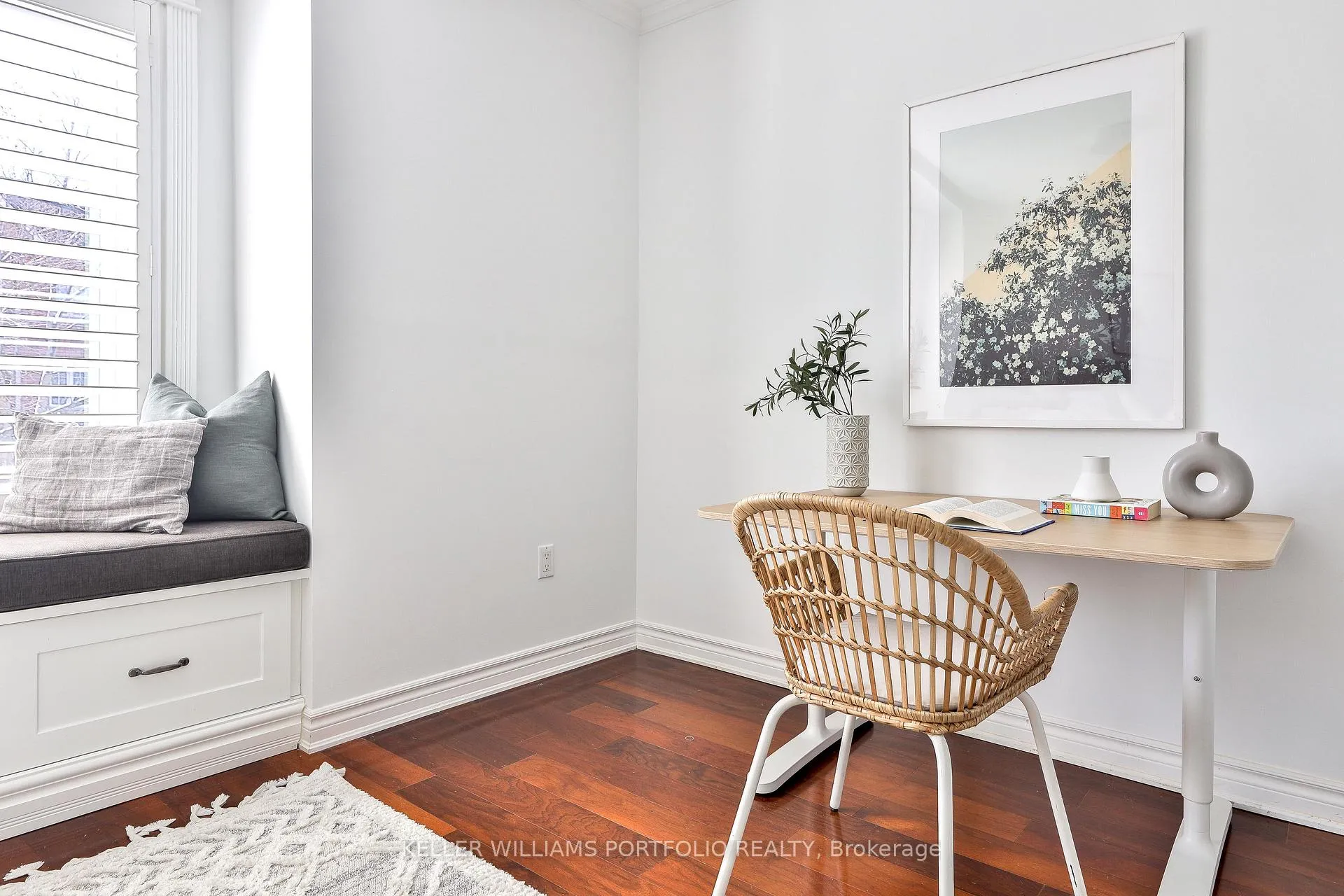 Photo 12 of 38 Rutland Street, Toronto, Weston-Pellam Park — HOMEH