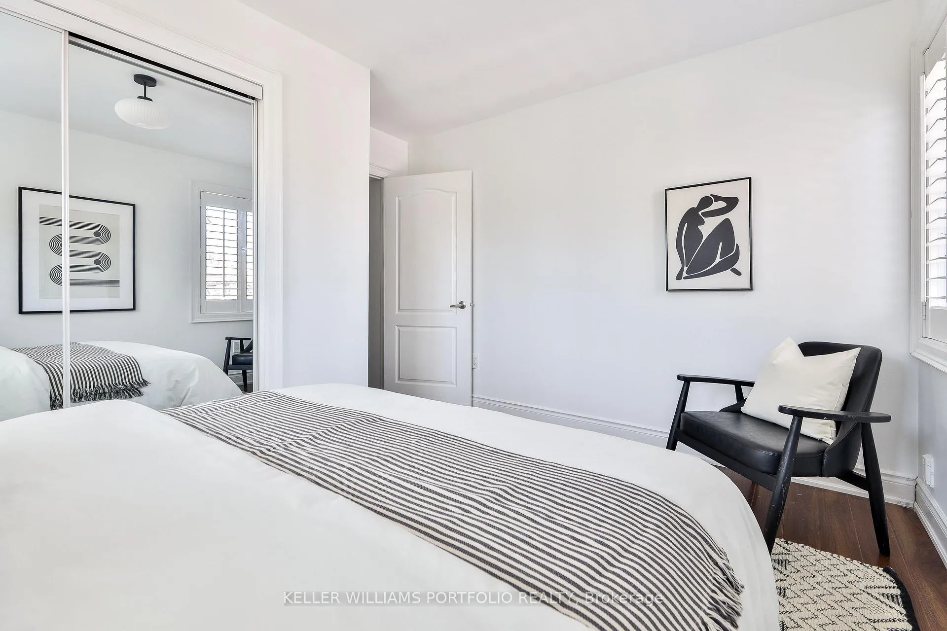 Photo 15 of 38 Rutland Street, Toronto, Weston-Pellam Park — HOMEH