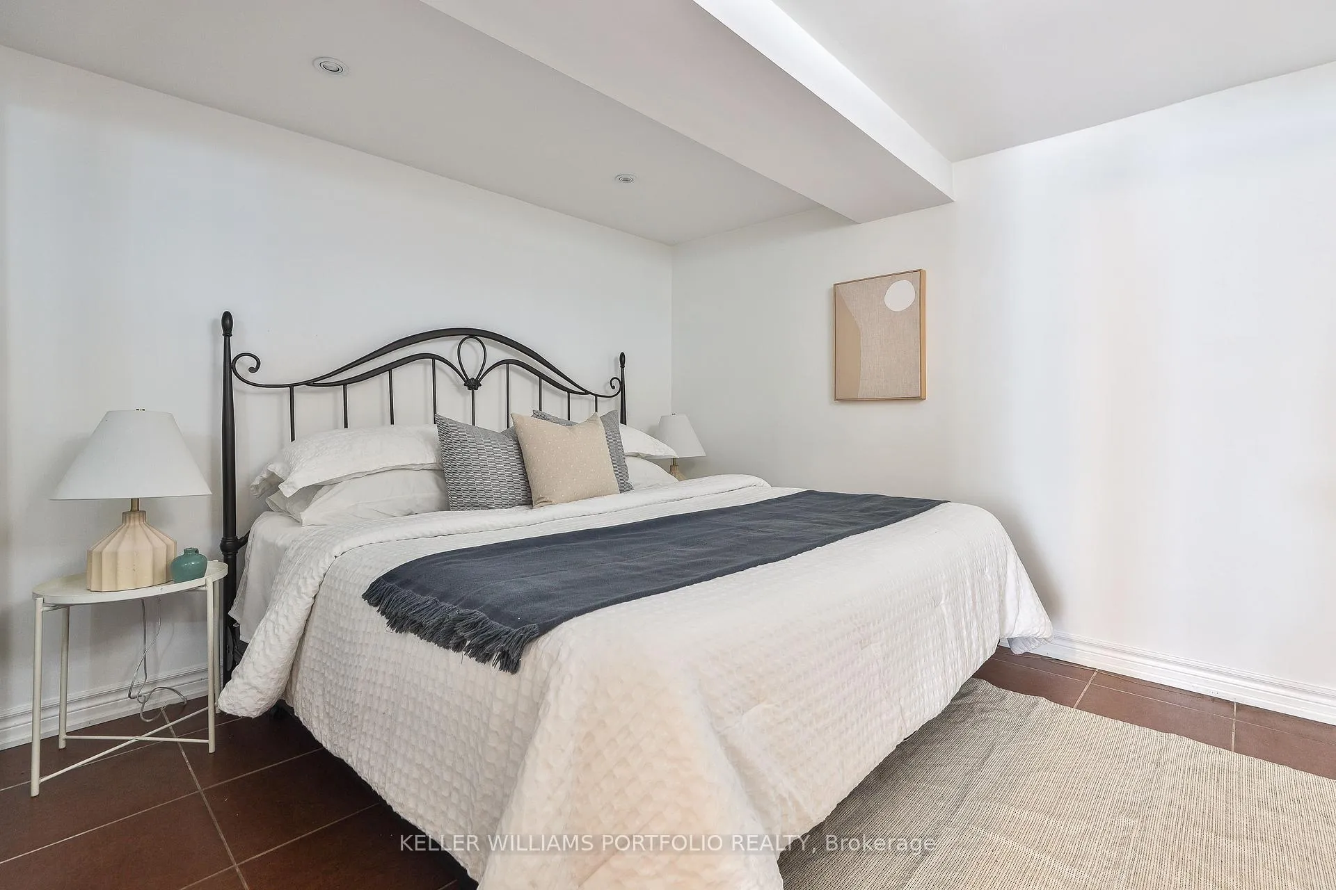 Photo 23 of 38 Rutland Street, Toronto, Weston-Pellam Park — HOMEH