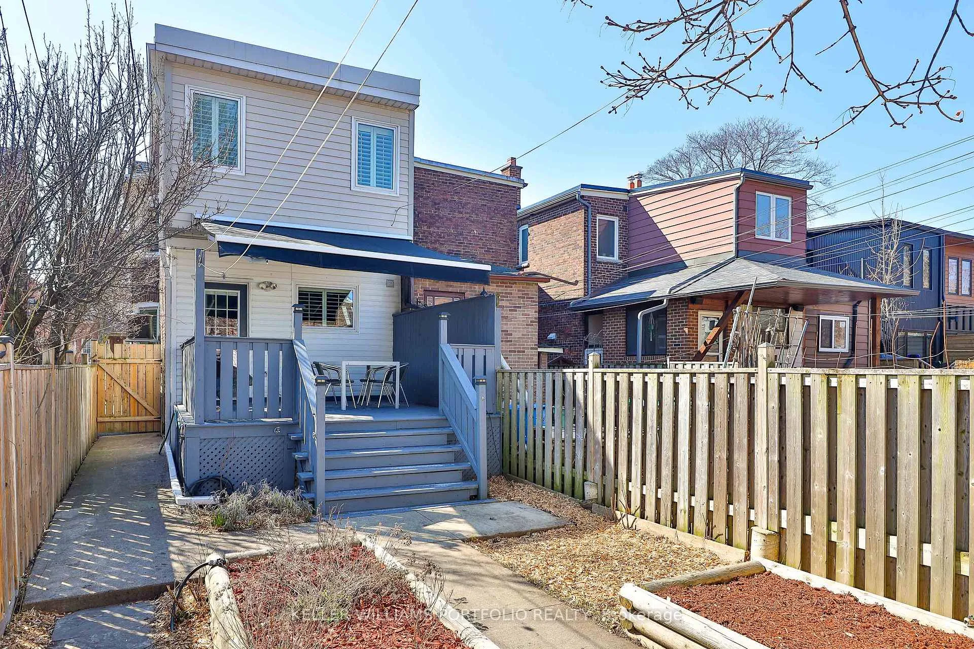 Photo 30 of 38 Rutland Street, Toronto, Weston-Pellam Park — HOMEH