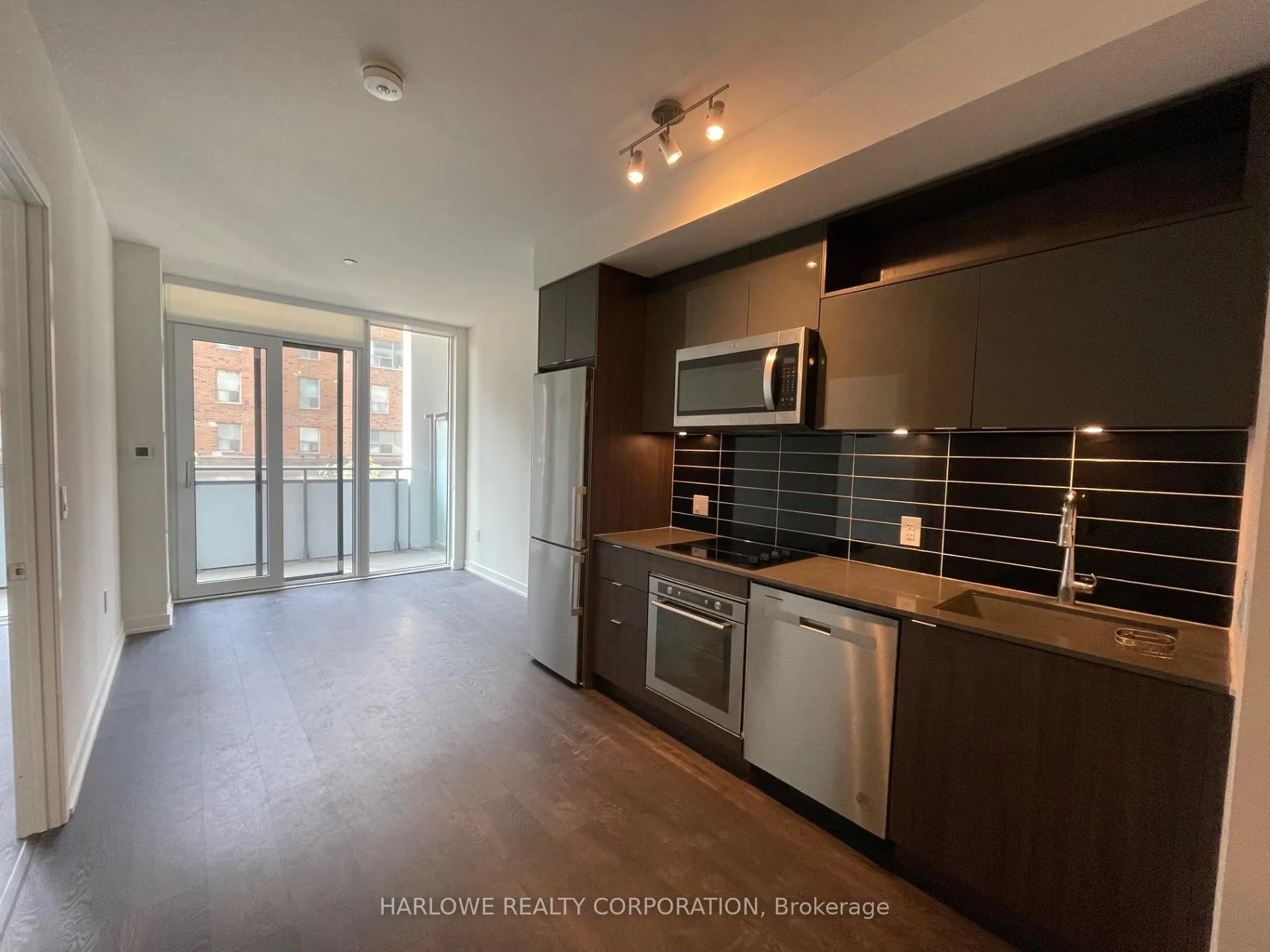 Front of Unit 232 SW, 121 Lower Sherbourne Street SW