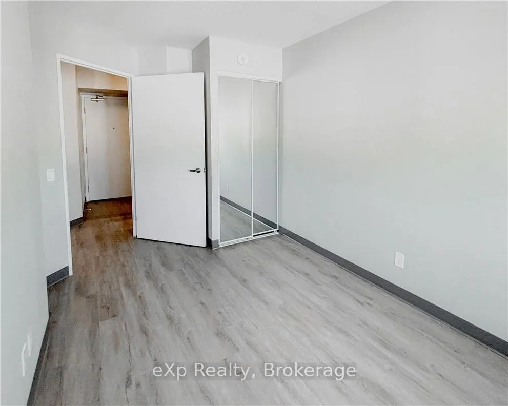 Photo 7 of Unit 809, 595 Strasburg Road, Kitchener — HOMEH
