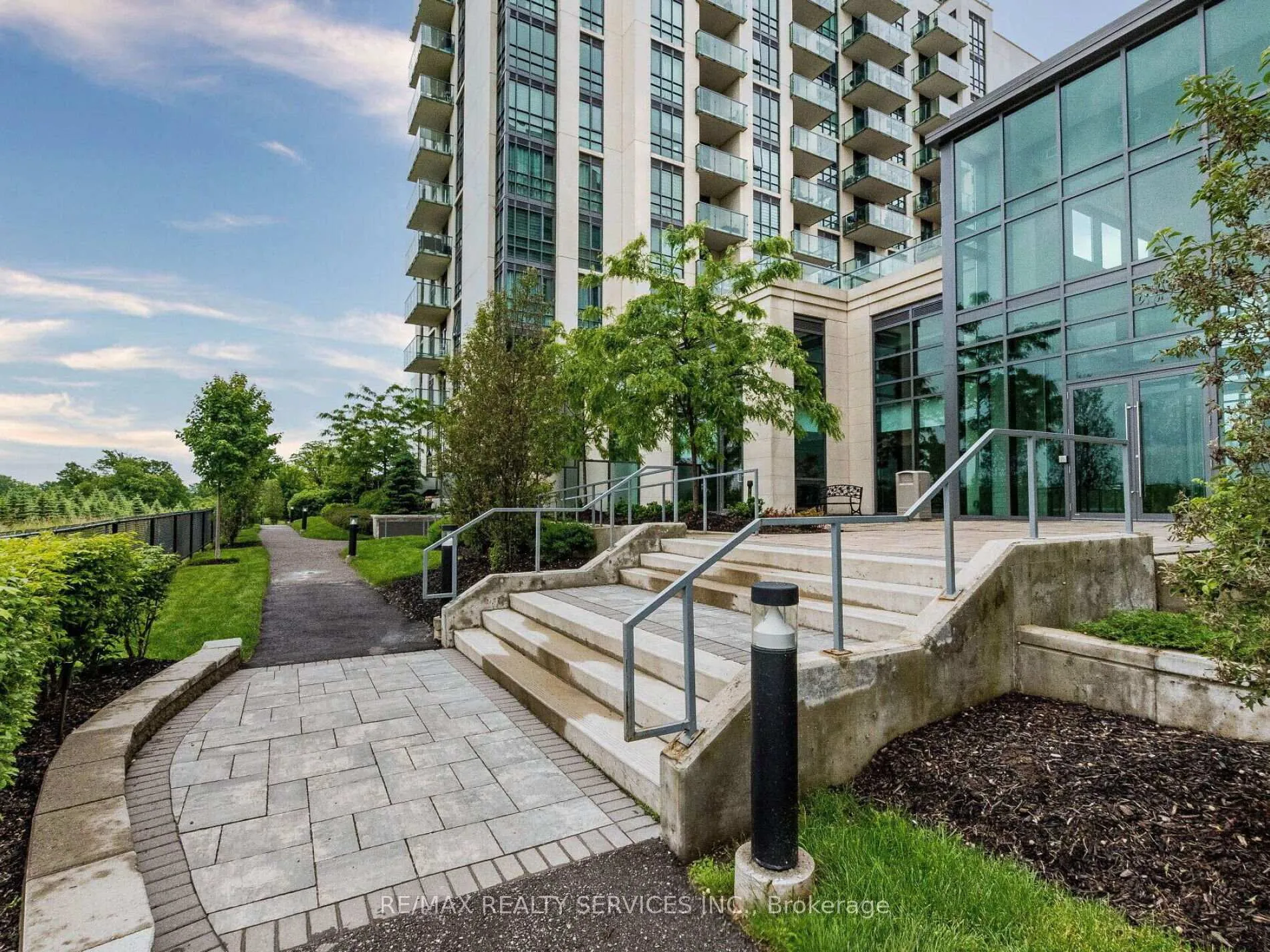 Photo 5 of Unit 407, 65 Yorkland Boulevard, Brampton, Goreway Drive Corridor — HOMEH
