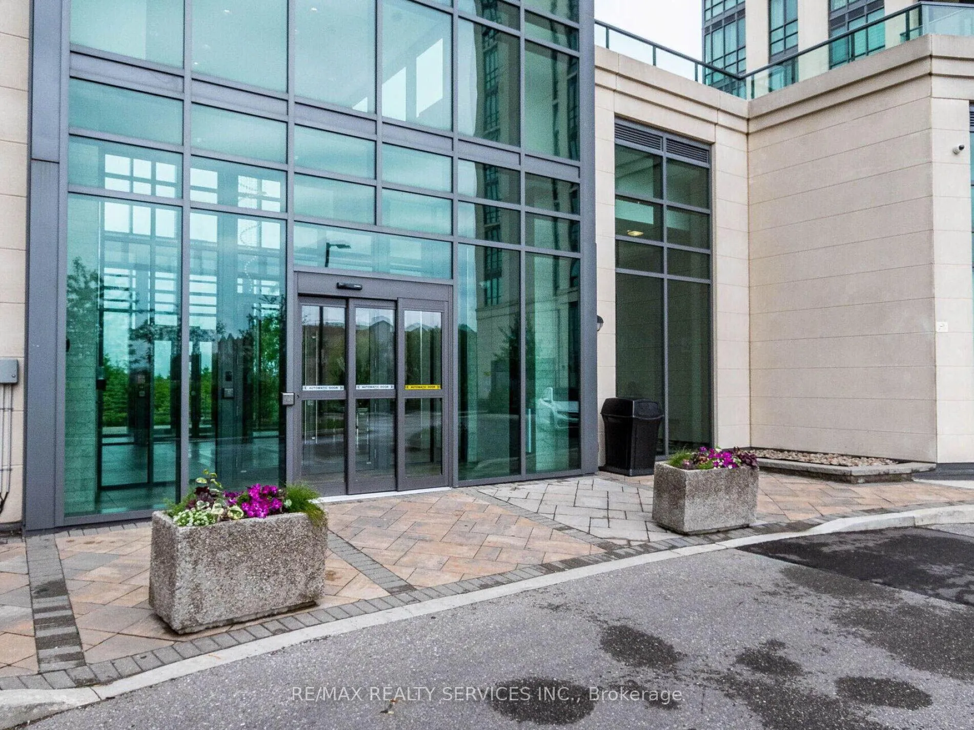Photo 7 of Unit 407, 65 Yorkland Boulevard, Brampton, Goreway Drive Corridor — HOMEH