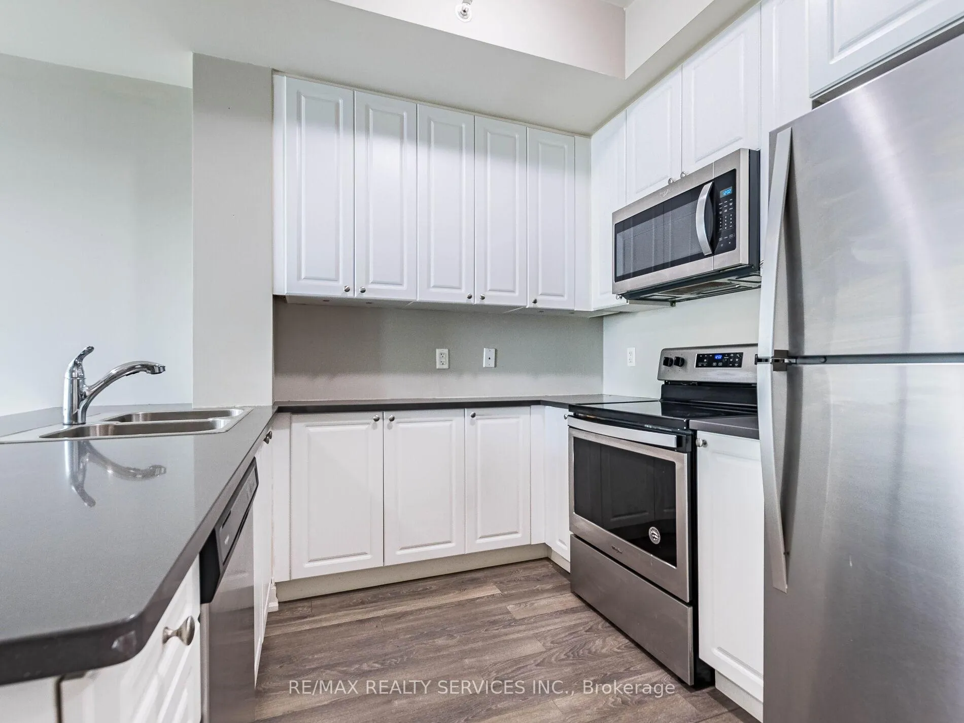 Photo 16 of Unit 407, 65 Yorkland Boulevard, Brampton, Goreway Drive Corridor — HOMEH
