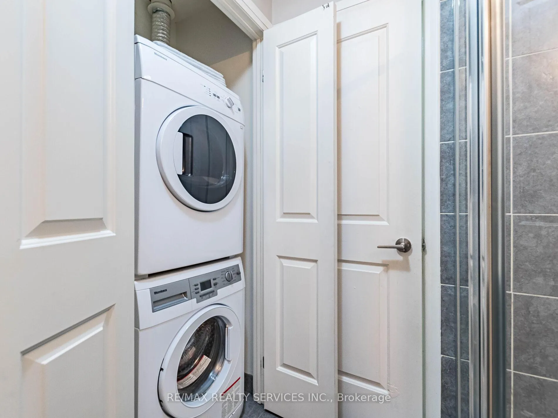 Photo 31 of Unit 407, 65 Yorkland Boulevard, Brampton, Goreway Drive Corridor — HOMEH