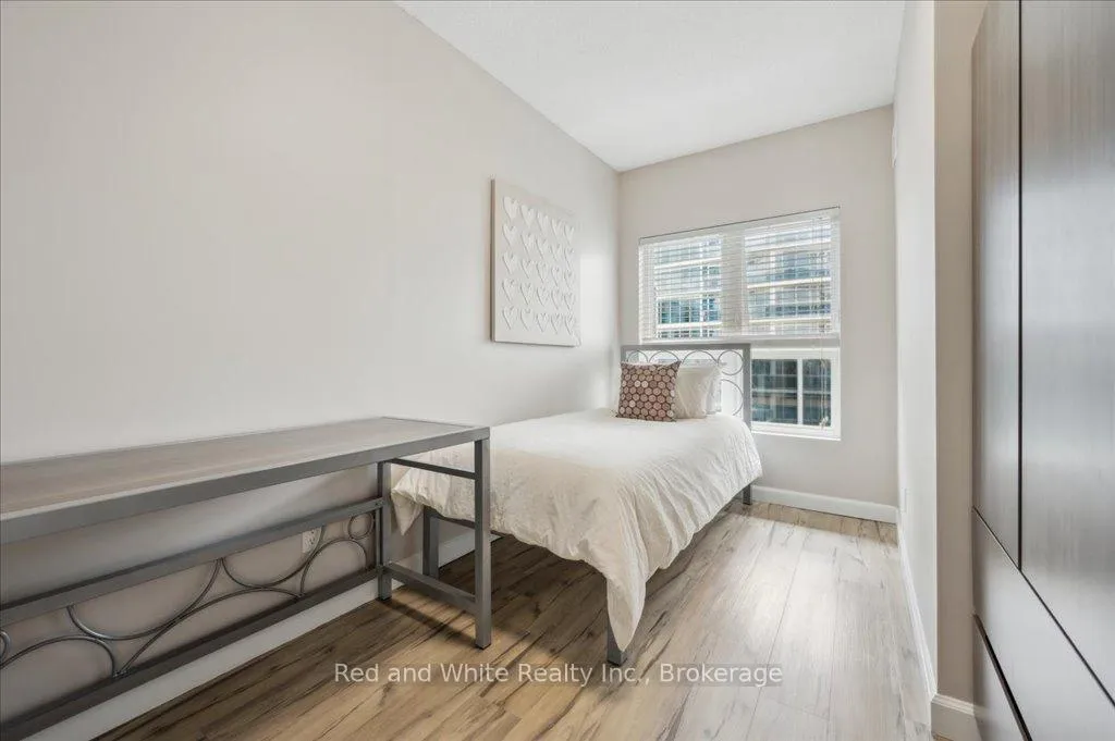 Photo 13 of Unit 2103, 258B Sunview Street, Waterloo, Beechwood/University — HOMEH