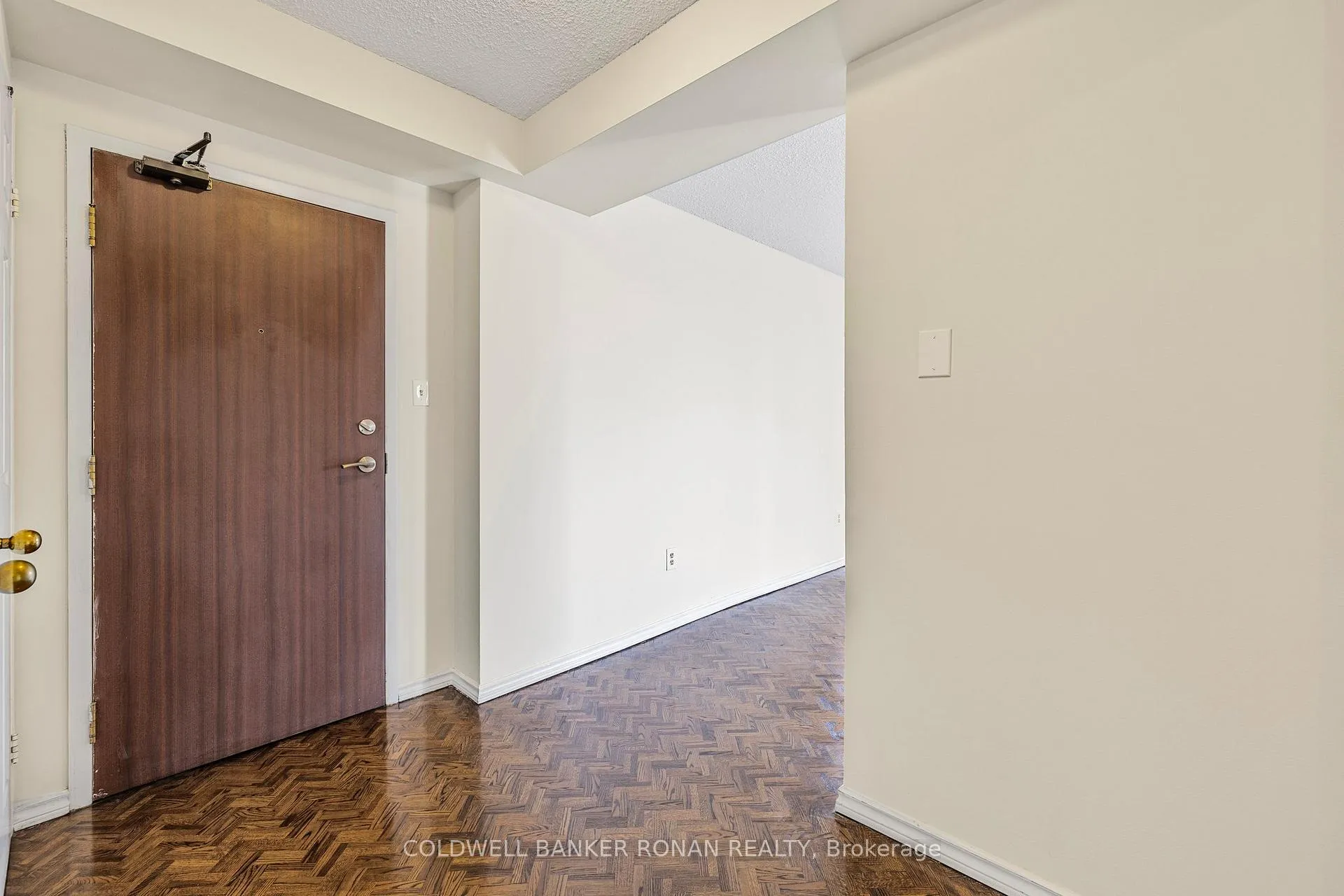 Photo 4 of Unit 410, 5 Lisa Street, Brampton, Queen Street Corridor — HOMEH