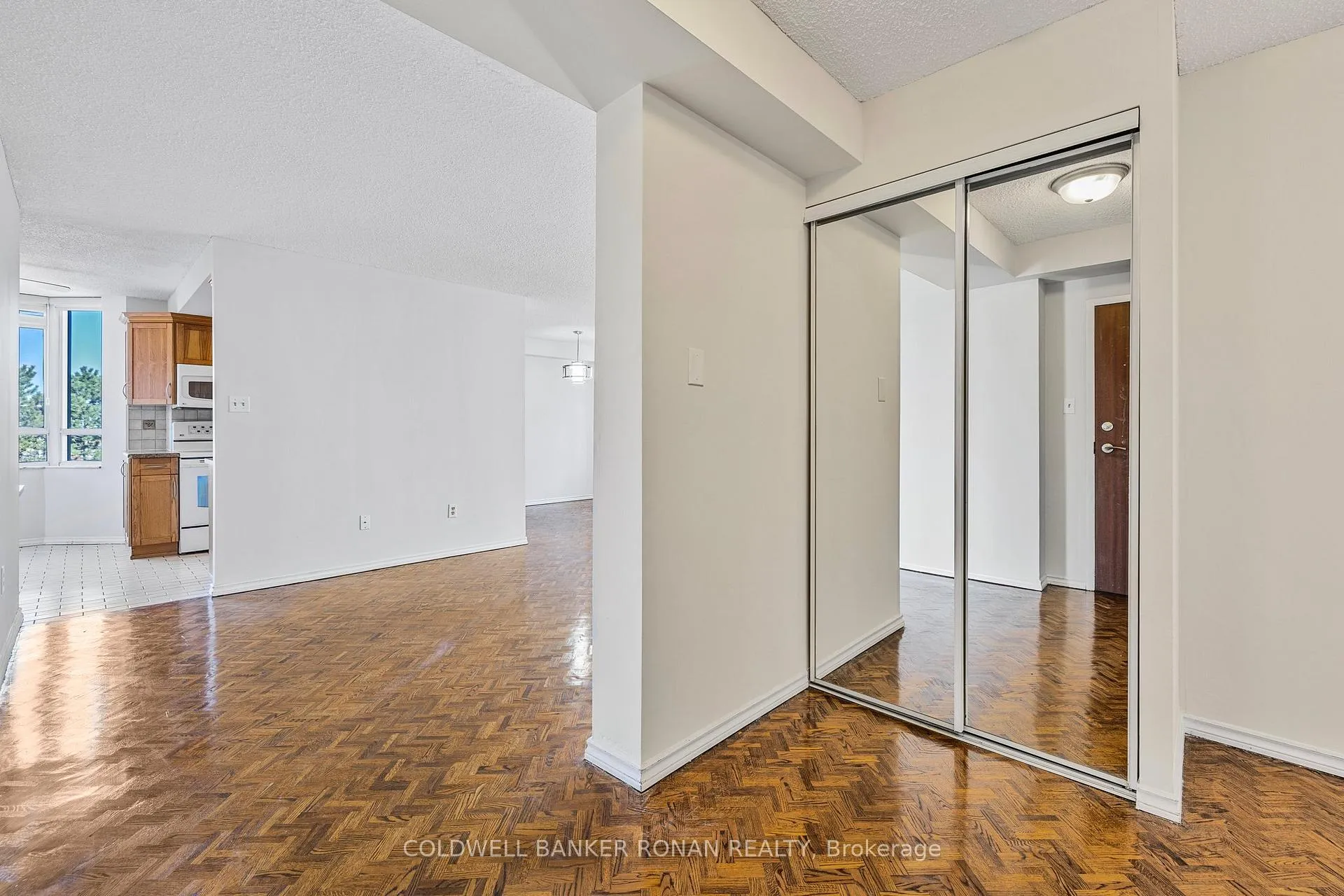 Photo 5 of Unit 410, 5 Lisa Street, Brampton, Queen Street Corridor — HOMEH