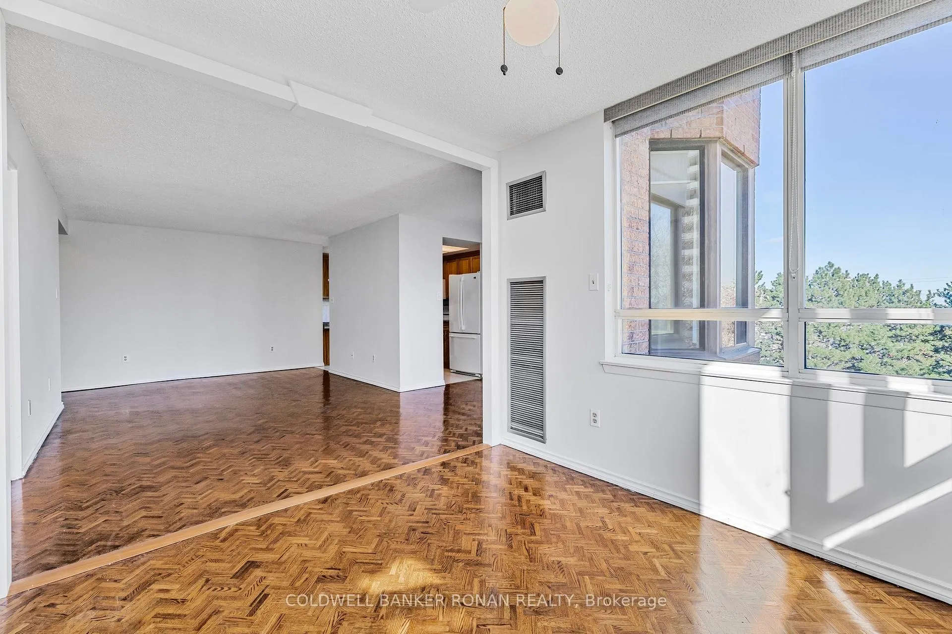 Photo 11 of Unit 410, 5 Lisa Street, Brampton, Queen Street Corridor — HOMEH