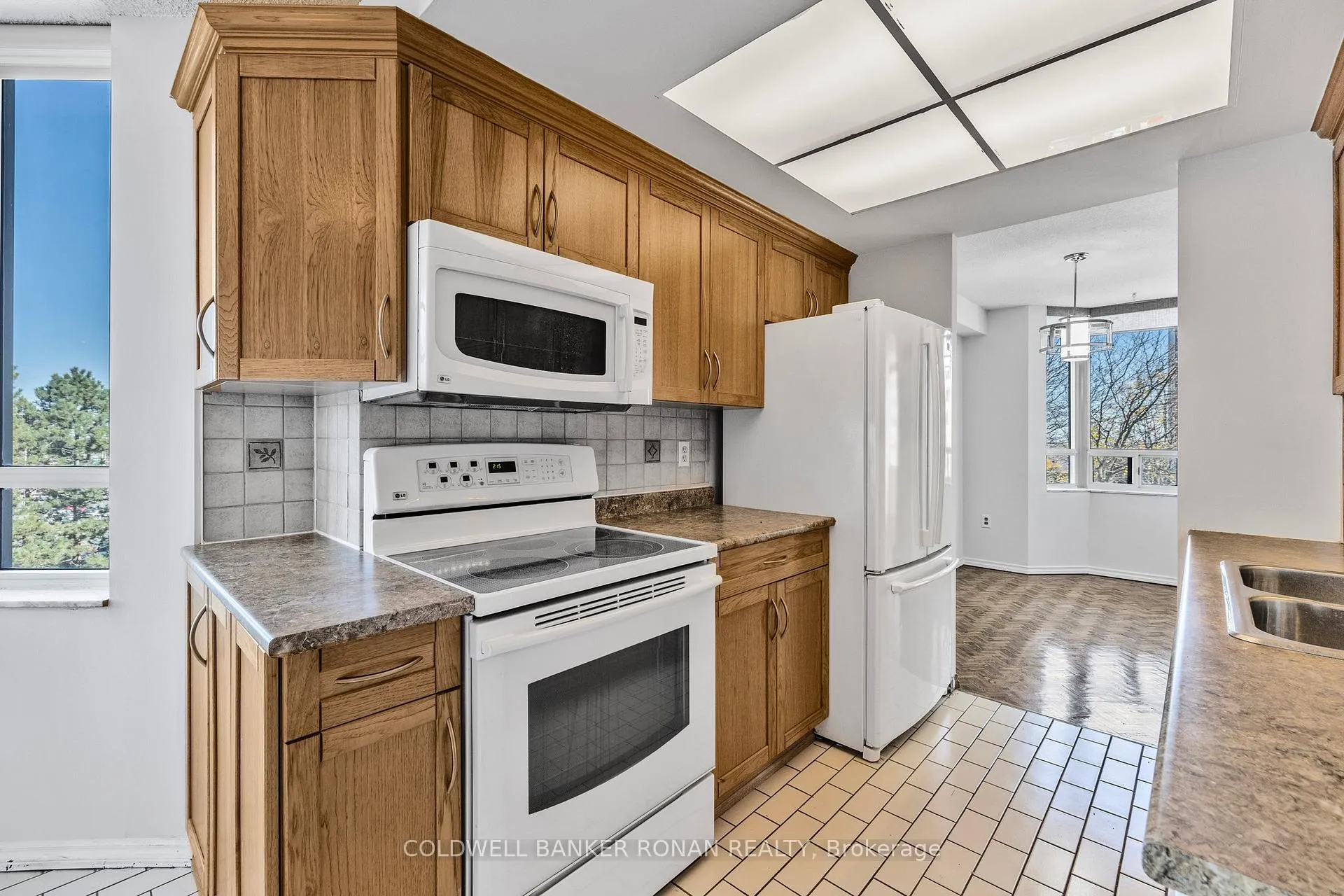 Photo 14 of Unit 410, 5 Lisa Street, Brampton, Queen Street Corridor — HOMEH