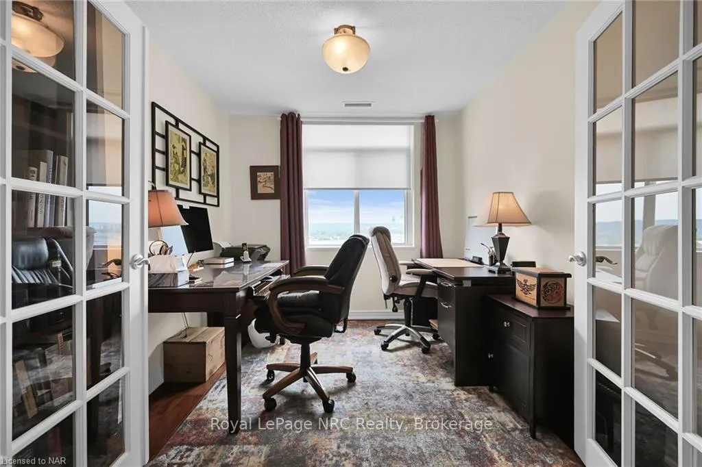 Photo 7 of Unit 1905, 301 Frances Avenue, Hamilton, Lakeshore — HOMEH