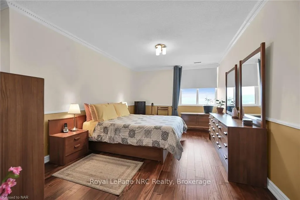 Photo 9 of Unit 1905, 301 Frances Avenue, Hamilton, Lakeshore — HOMEH