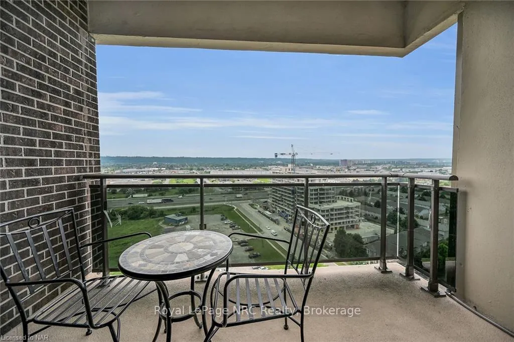 Photo 16 of Unit 1905, 301 Frances Avenue, Hamilton, Lakeshore — HOMEH