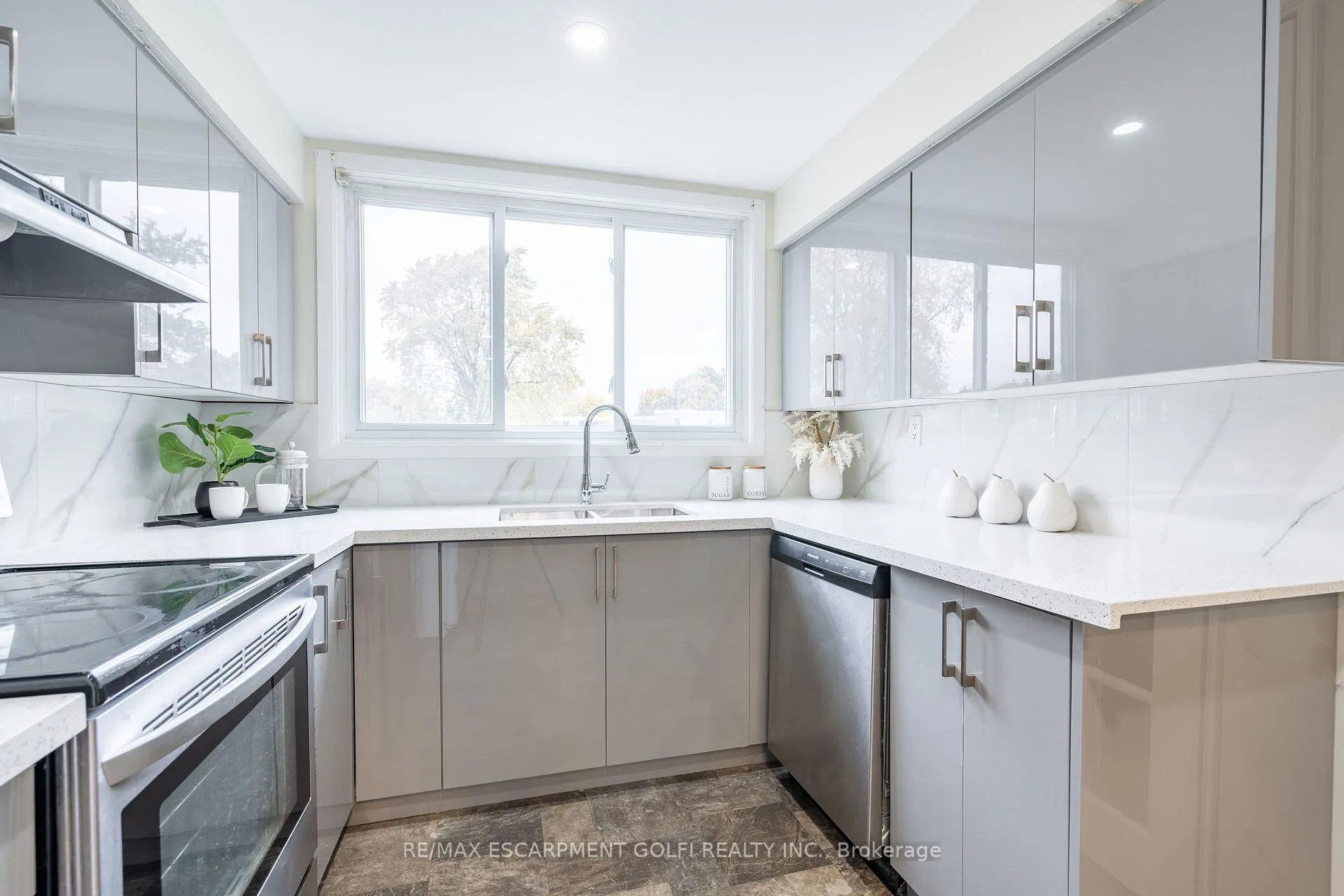 Photo 14 of Unit B52, 25 Britten Close, Hamilton, Rolston — HOMEH