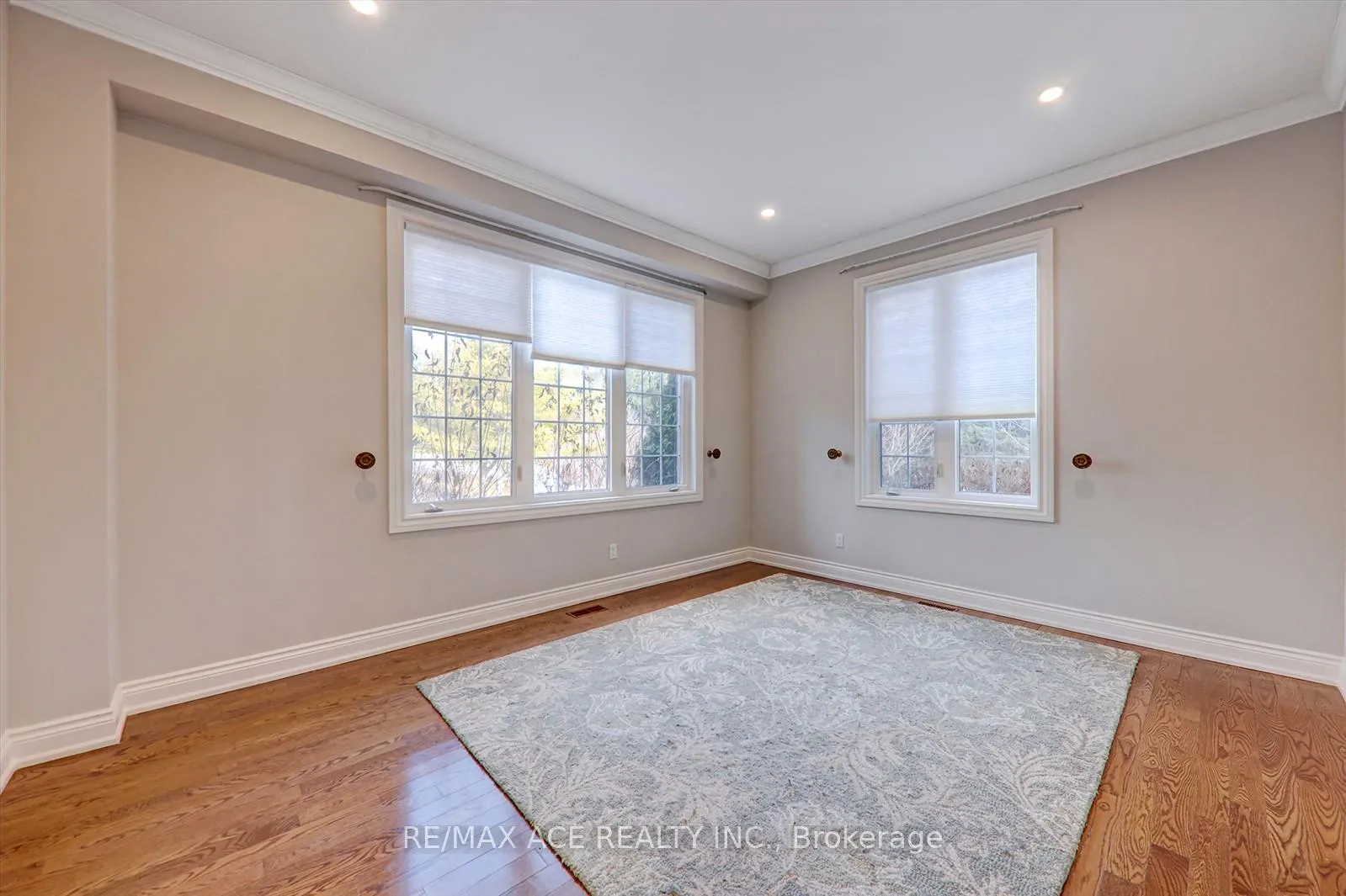 Photo 6 of 10 Stonehart Street, Caledon, Palgrave — HOMEH