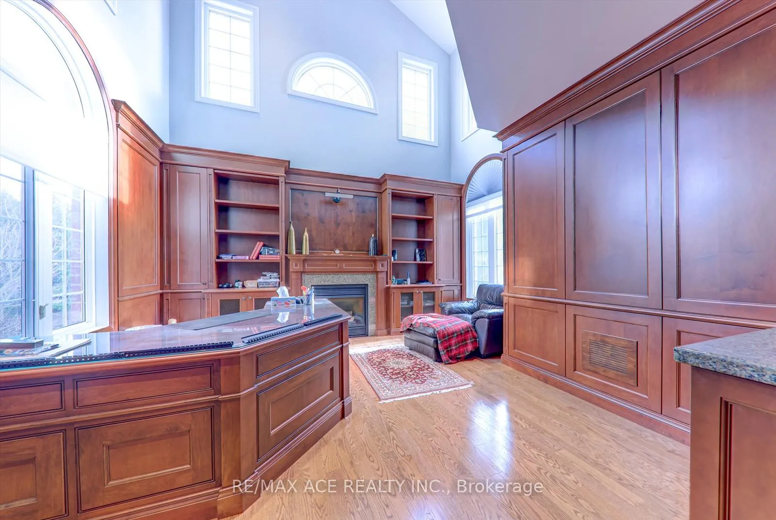 Photo 7 of 10 Stonehart Street, Caledon, Palgrave — HOMEH