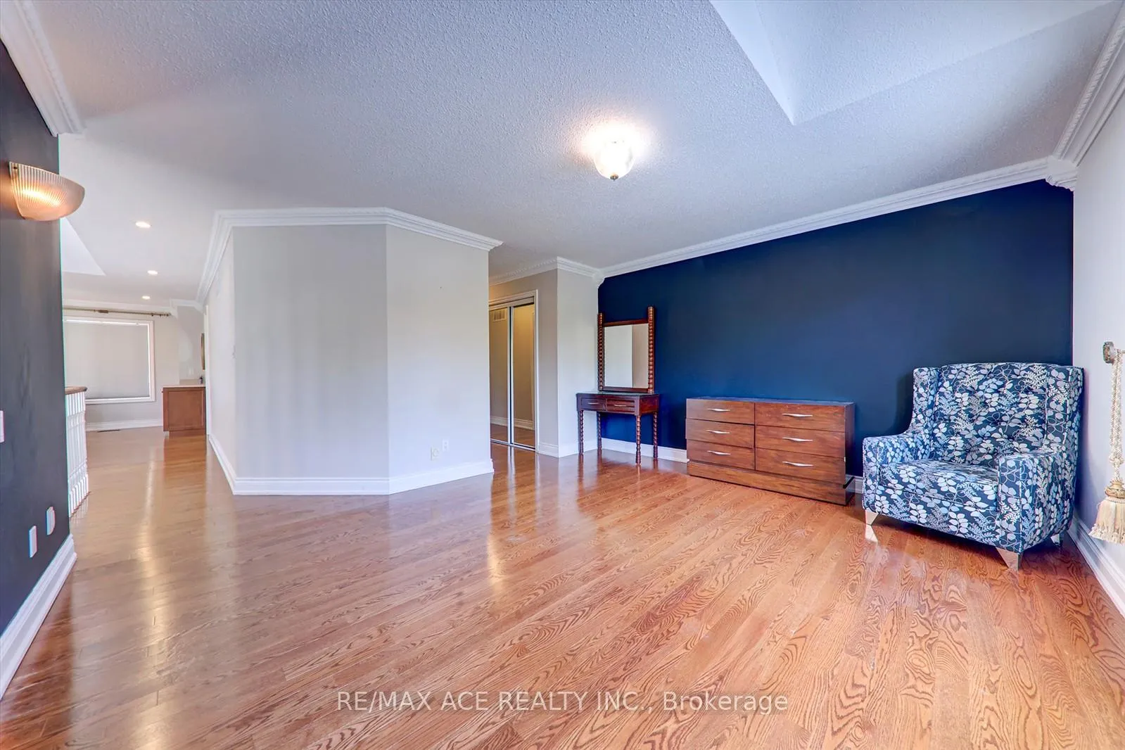 Photo 15 of 10 Stonehart Street, Caledon, Palgrave — HOMEH