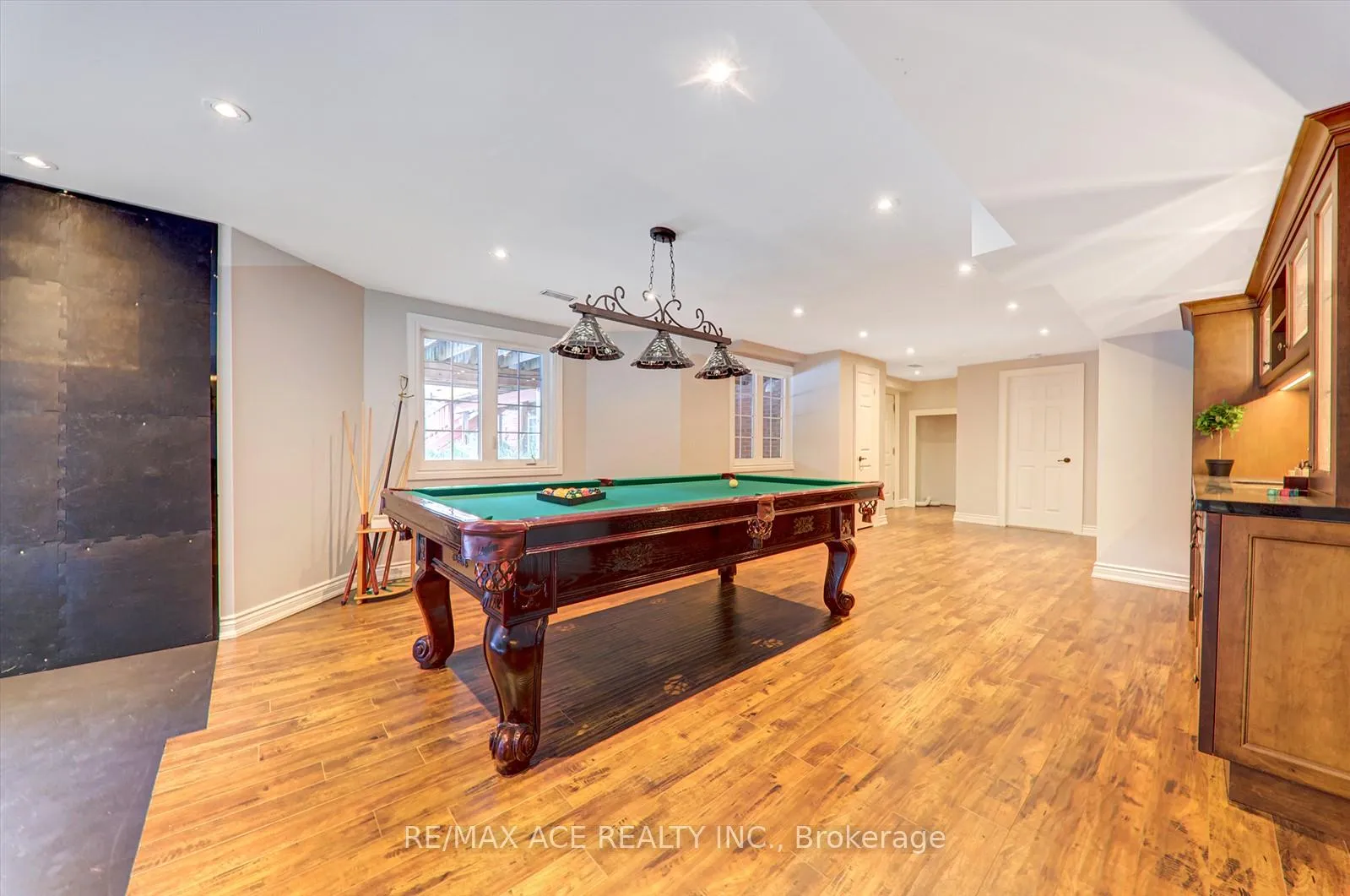 Photo 30 of 10 Stonehart Street, Caledon, Palgrave — HOMEH
