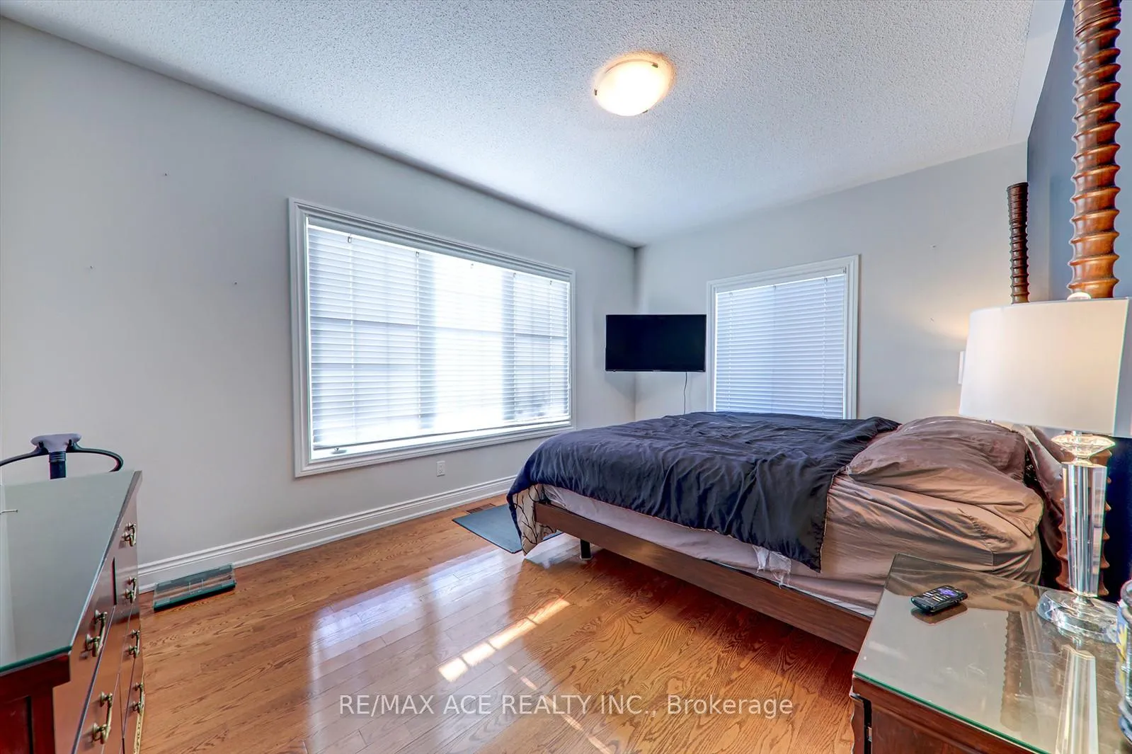 Photo 38 of 10 Stonehart Street, Caledon, Palgrave — HOMEH