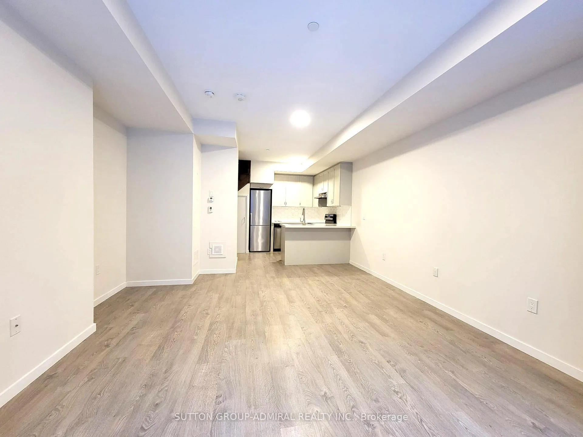 Photo 4 of Unit 69, 400 Alex Gardner Circle, Aurora, Aurora Heights — HOMEH