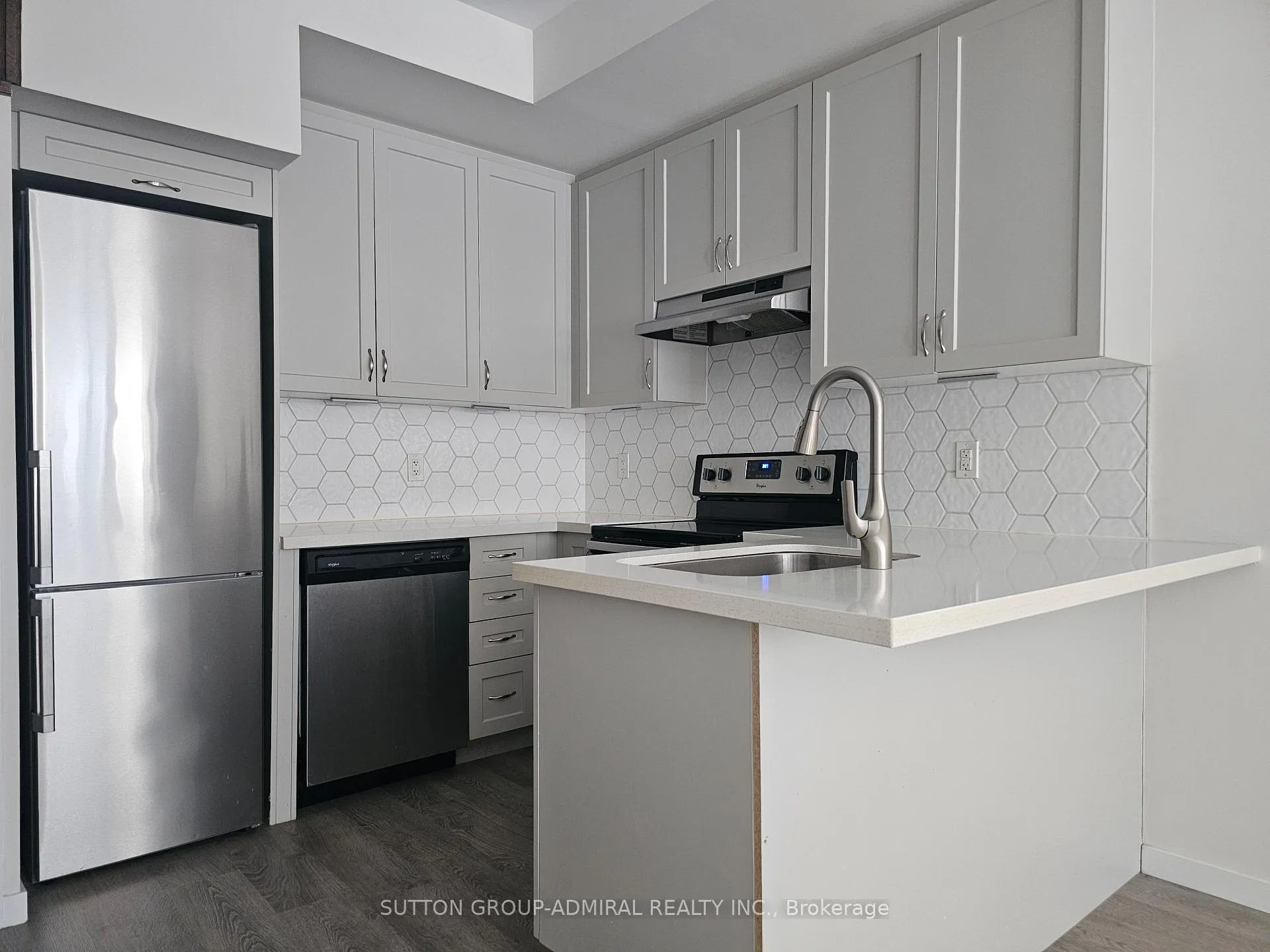 Photo 6 of Unit 69, 400 Alex Gardner Circle, Aurora, Aurora Heights — HOMEH