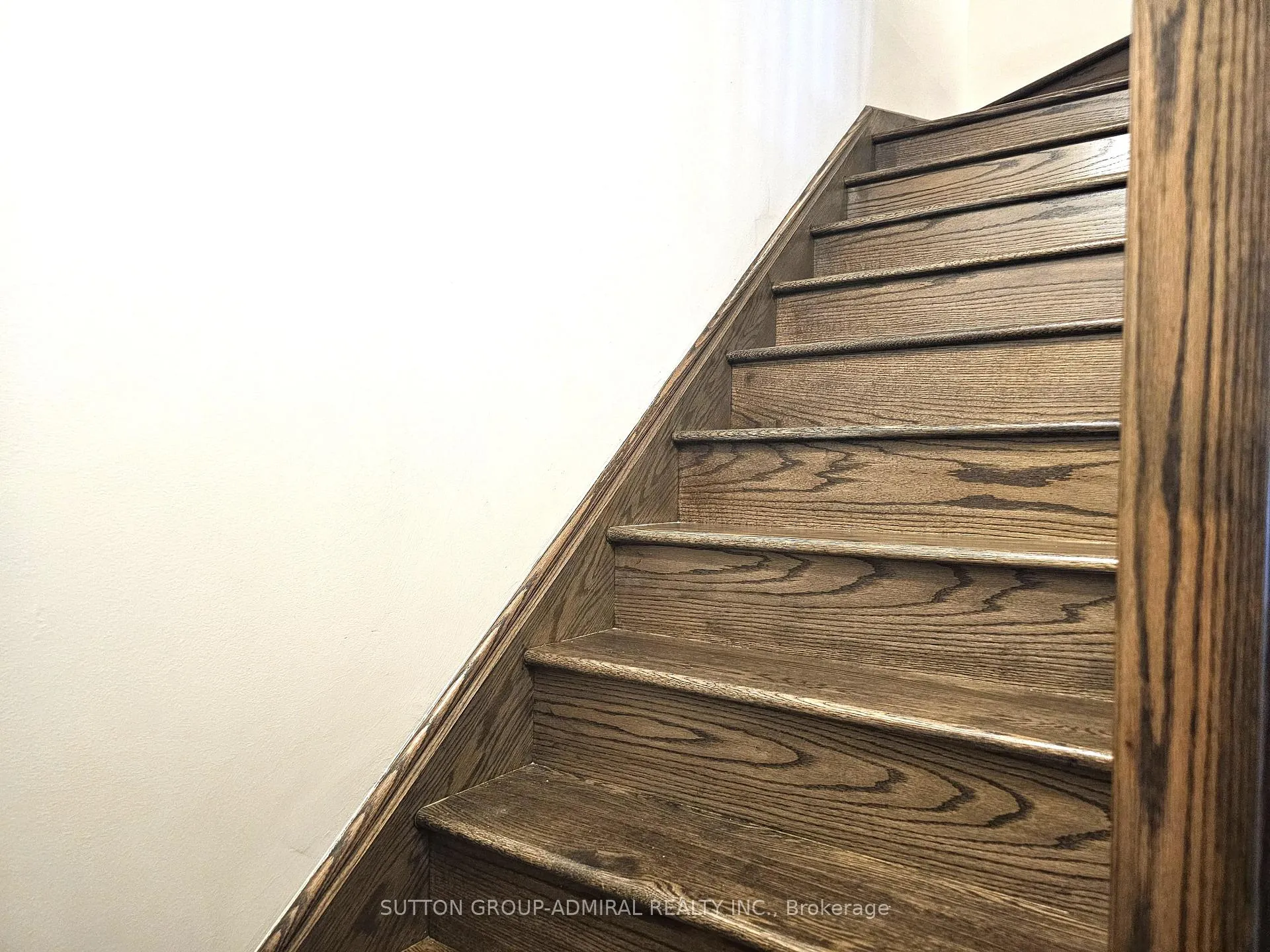 Photo 8 of Unit 69, 400 Alex Gardner Circle, Aurora, Aurora Heights — HOMEH