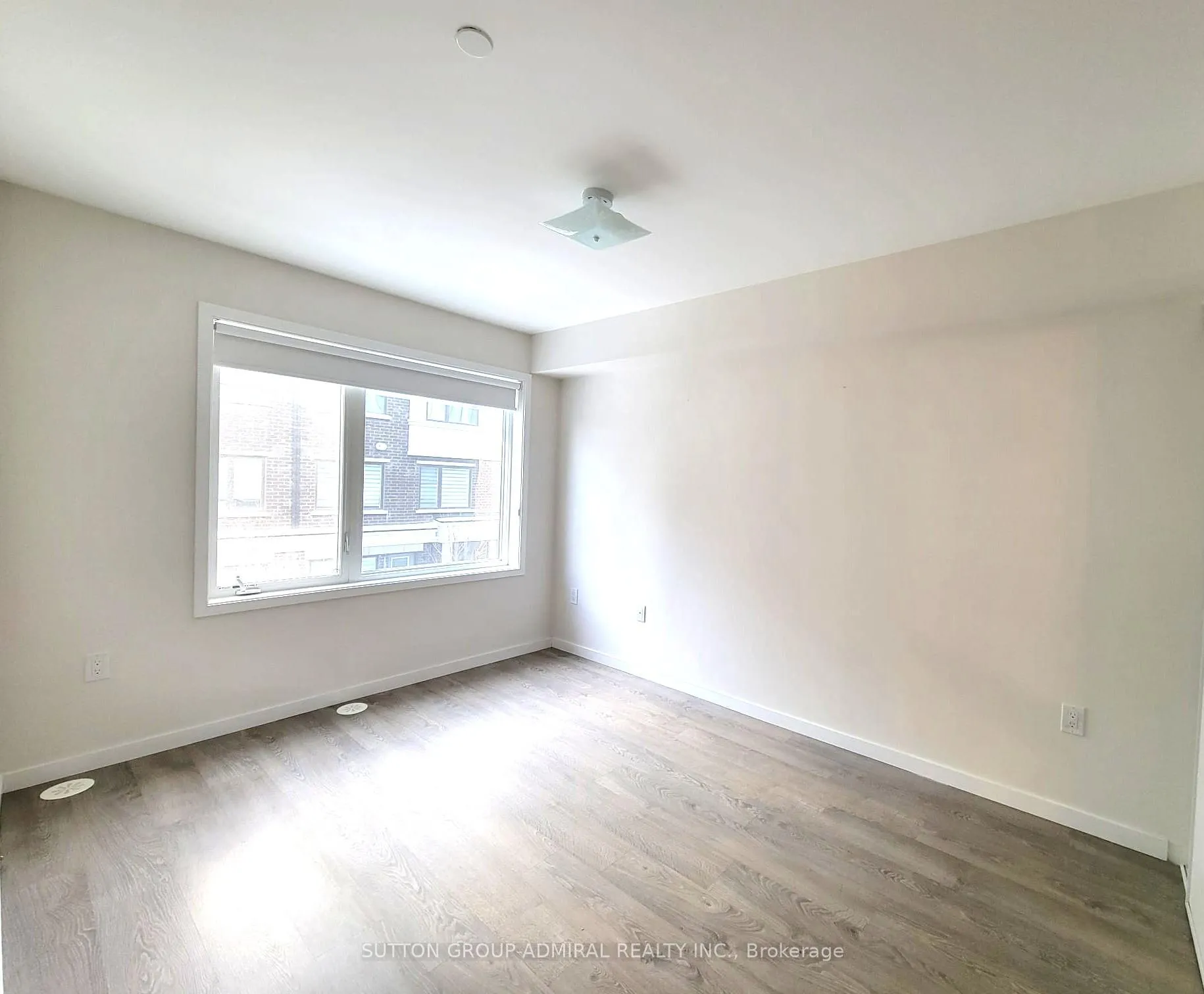 Photo 11 of Unit 69, 400 Alex Gardner Circle, Aurora, Aurora Heights — HOMEH